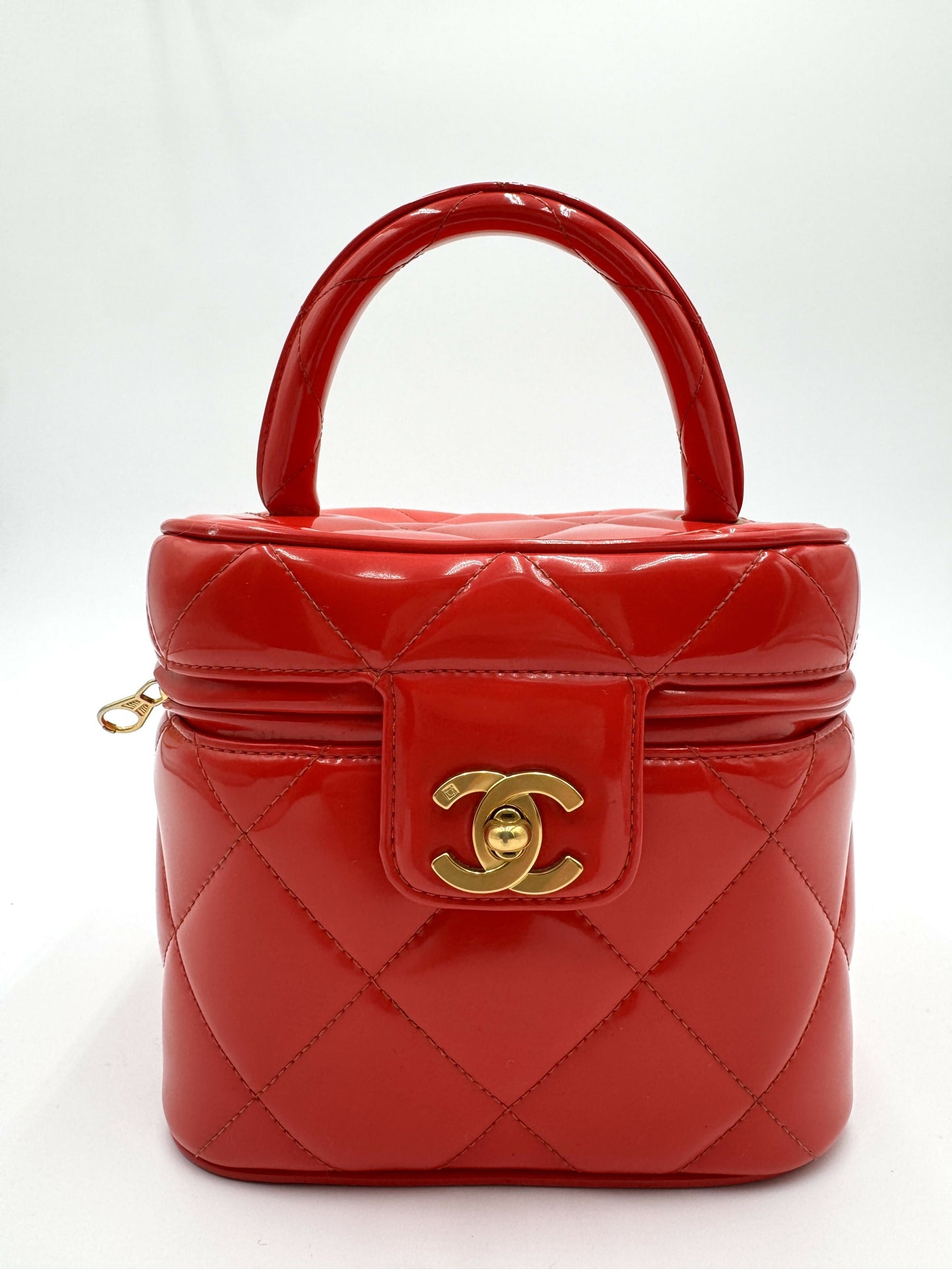 Chanel 1995  Barbie Red Heart-Mirror Vanity Case Bag