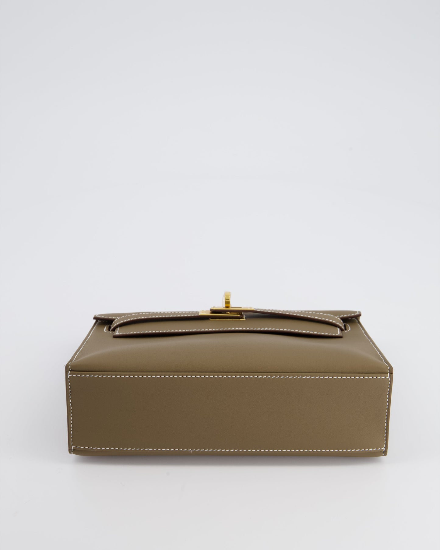 *HOT & RARE* Hermès Kelly Pochette Bag in Etoupe Swift Leather and Gold Hardware