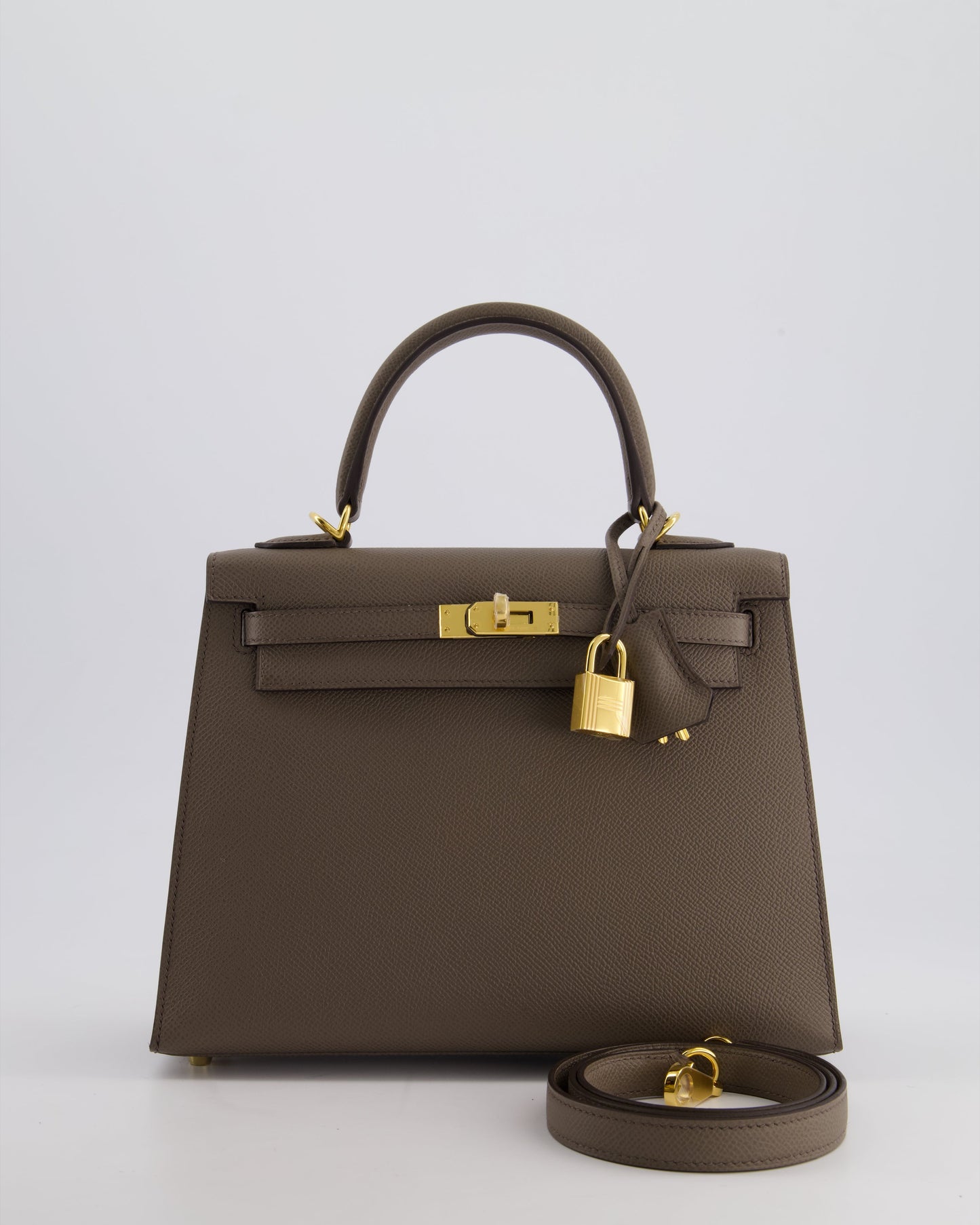 *RARE* Hermès Kelly 25 Sellier Bag in Gris Etain Epsom Leather with Gold Hardware