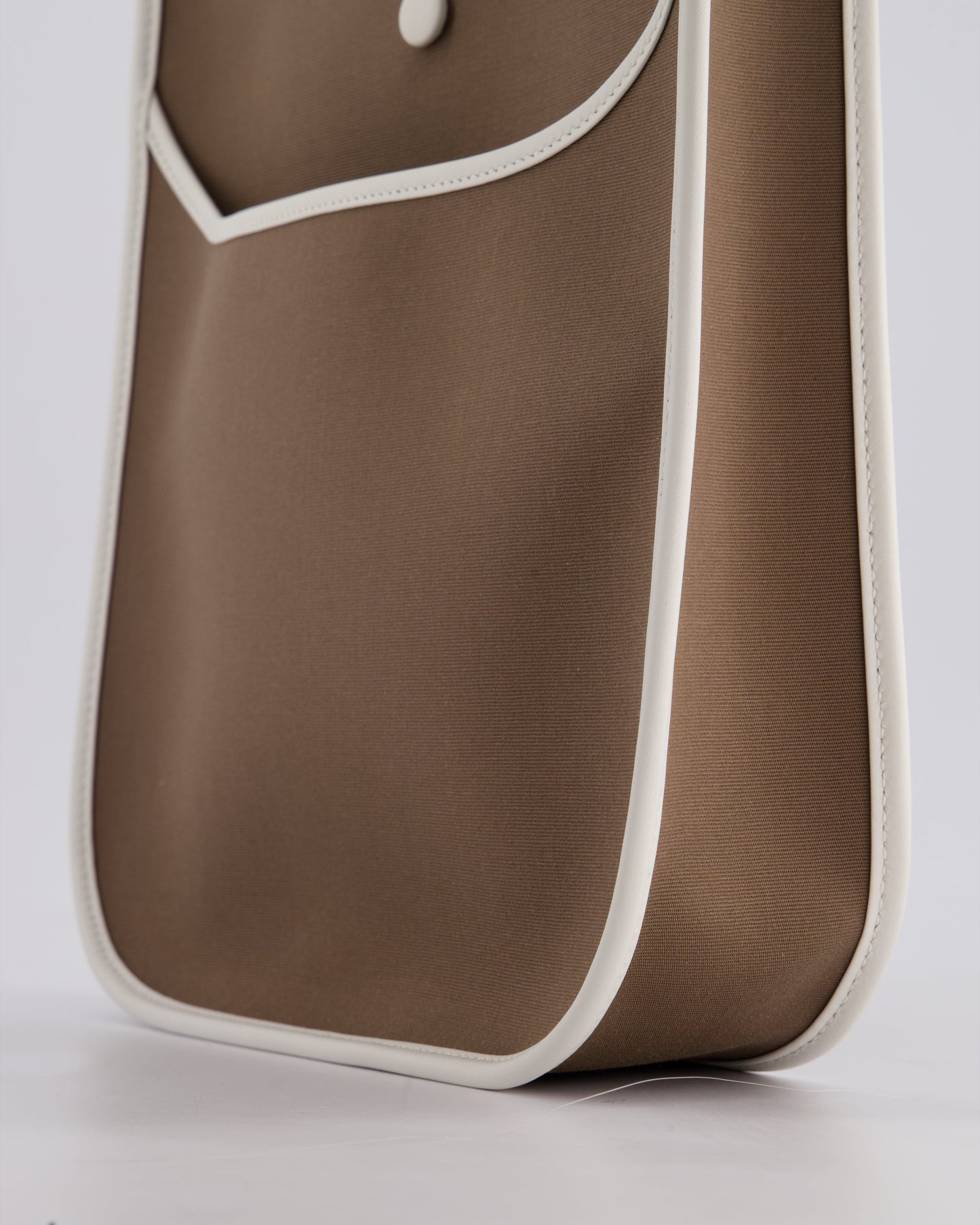 Hermès Evelyne 29 in Neo Etoupe Canvas and White with Palladium Hardware