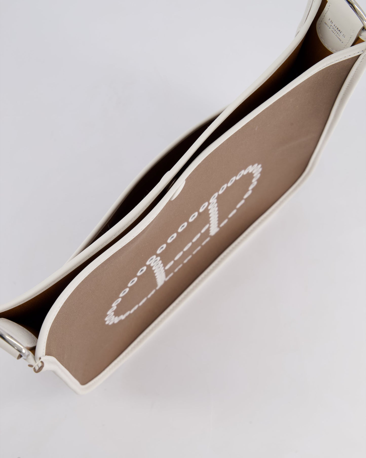 Hermès Evelyne 29 in Neo Etoupe Canvas and White with Palladium Hardware