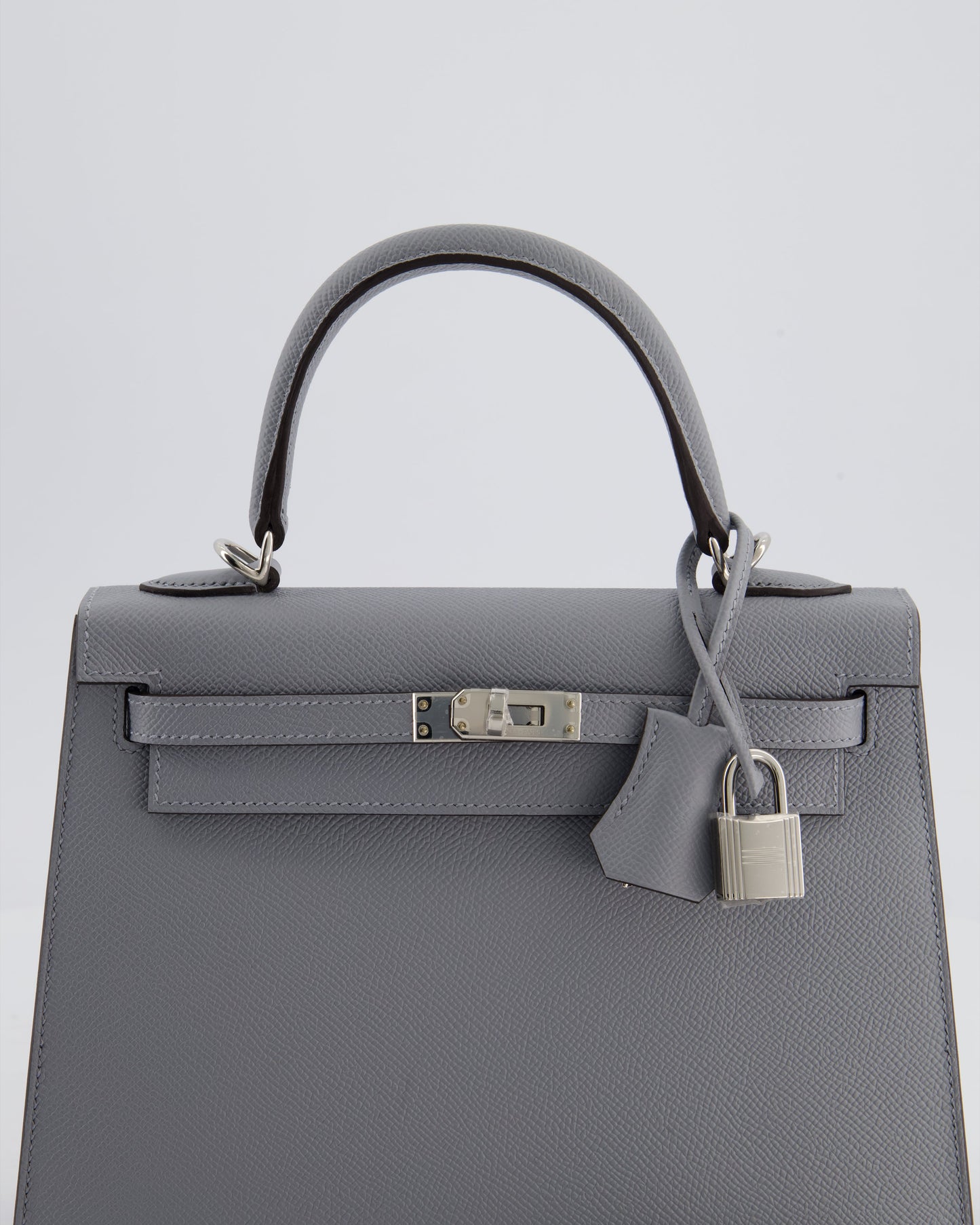 Hermès Kelly 25 Sellier Bag in Gris Pantin Epsom Leather with Palladium Hardware
