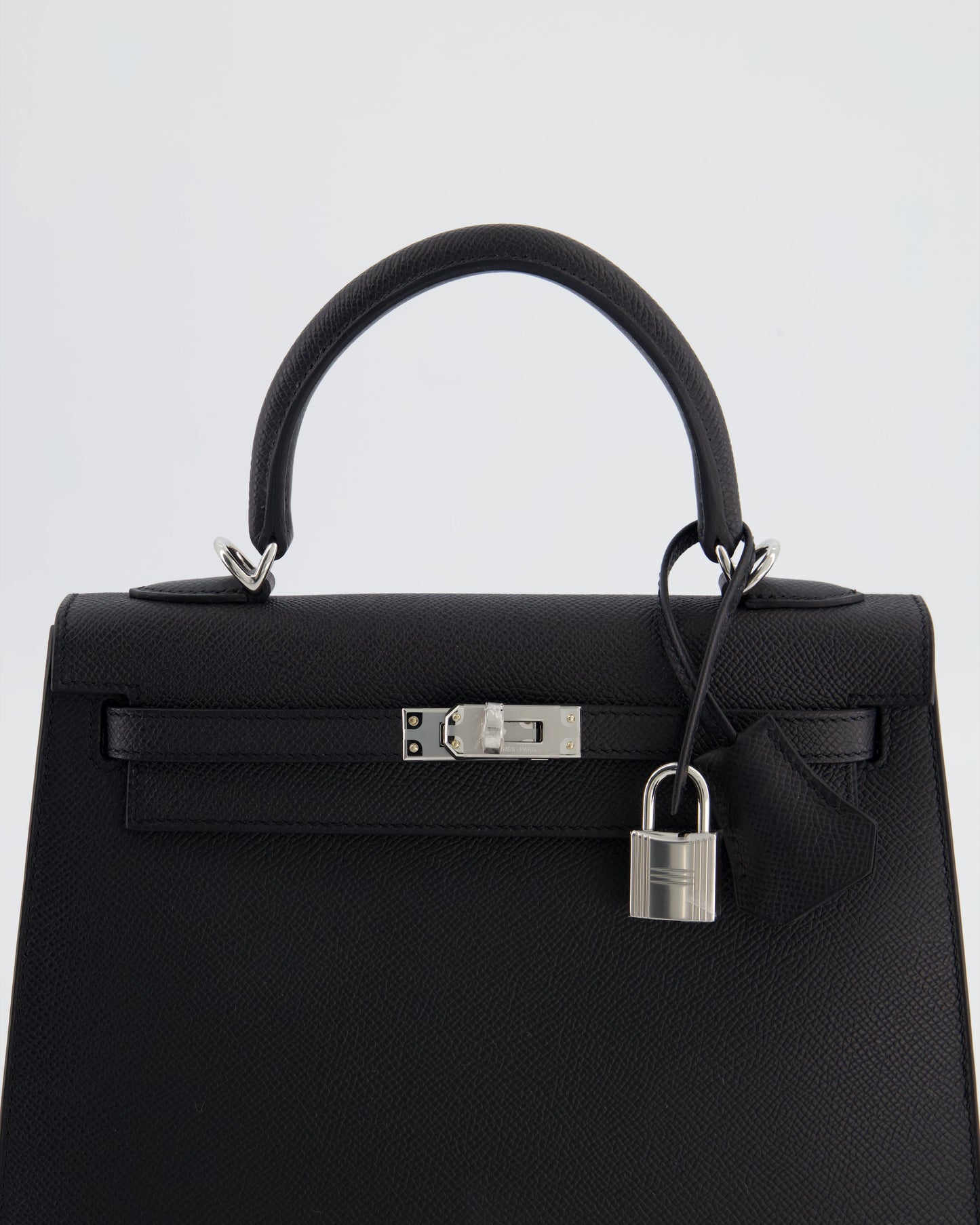 *RARE* Hermès Kelly 25 Sellier Bag in Noir Epsom Leather with Palladium Hardware