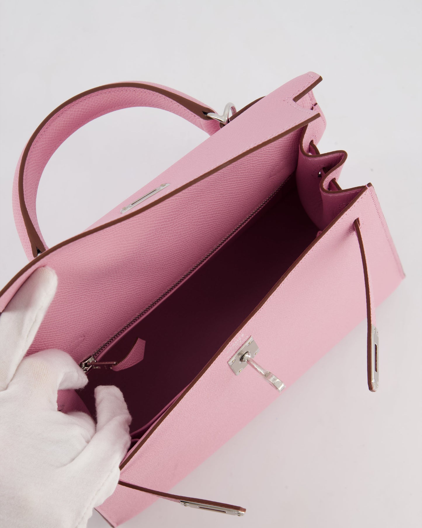 *SUPER HOT & RARE* Hermès Kelly 25 Sellier Bag in Mauve Sylvestre Epsom Leather with Palladium Hardware