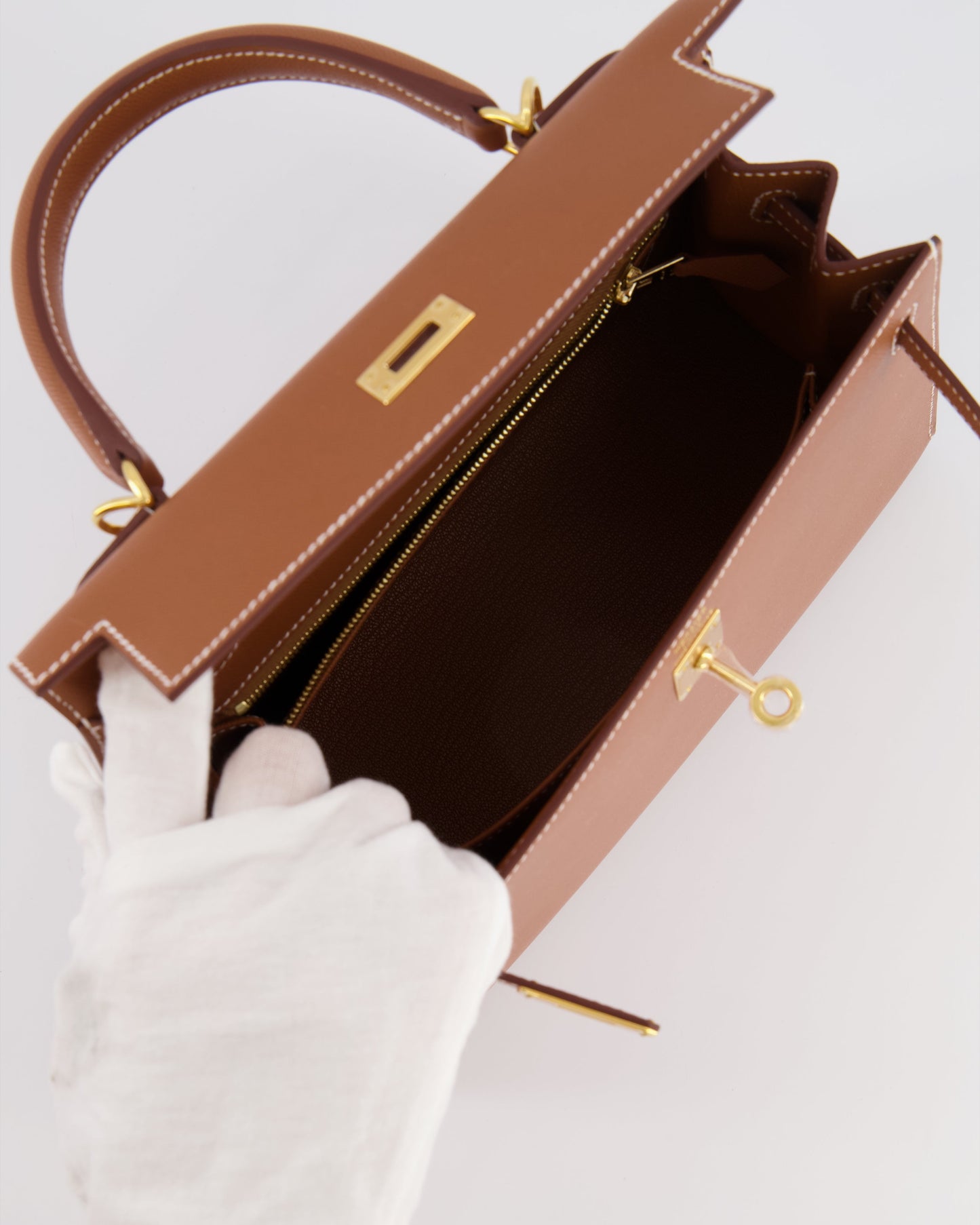 Hermès Kelly 25 II Sellier Bag in Gold Madame Leather with Gold Hardware