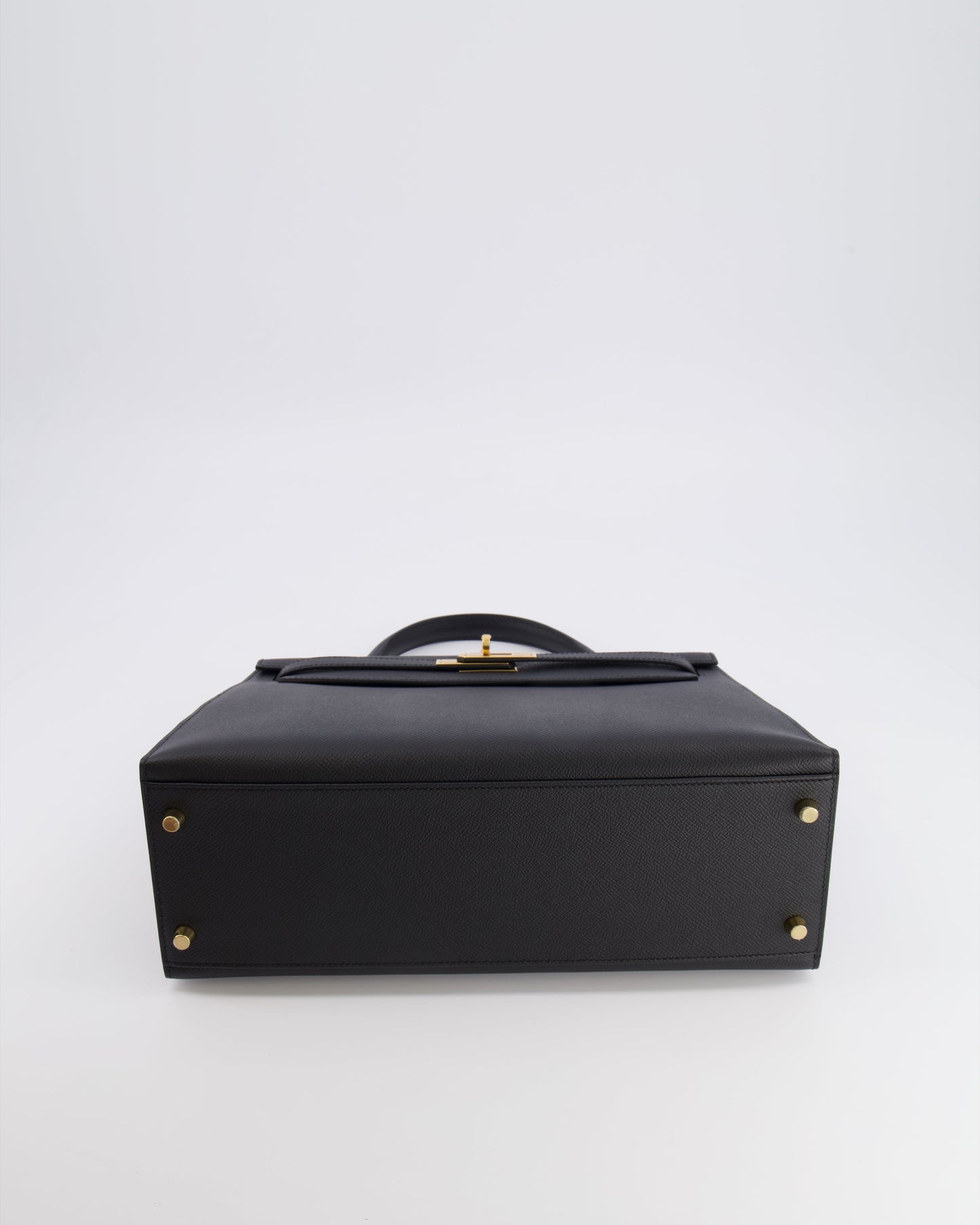 Hermès Kelly 32 Sellier Bag in Noir Epsom Leather with Gold Hardware