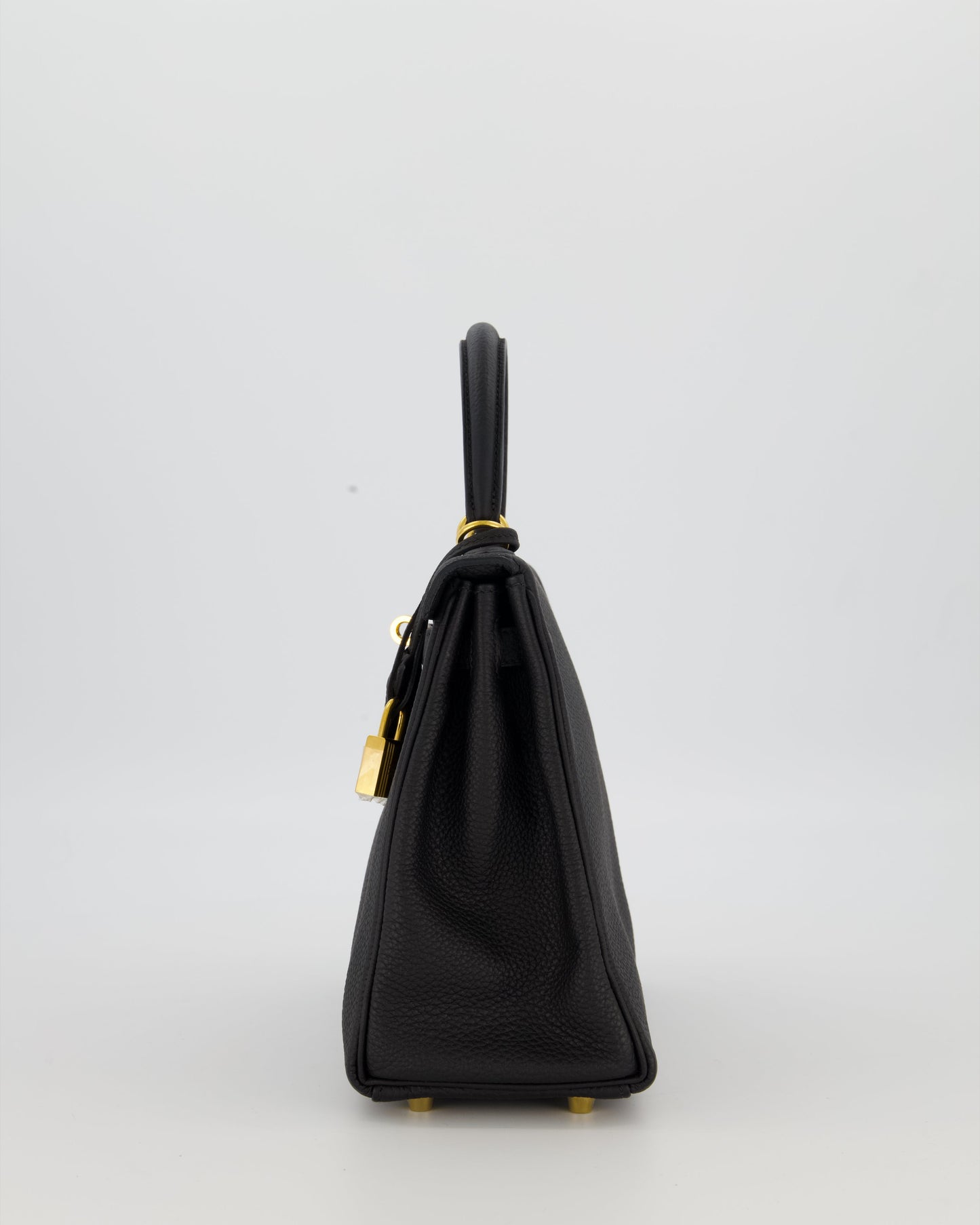 Hermès Kelly 25 Retourne Bag in Noir Togo Leather with Gold Hardware