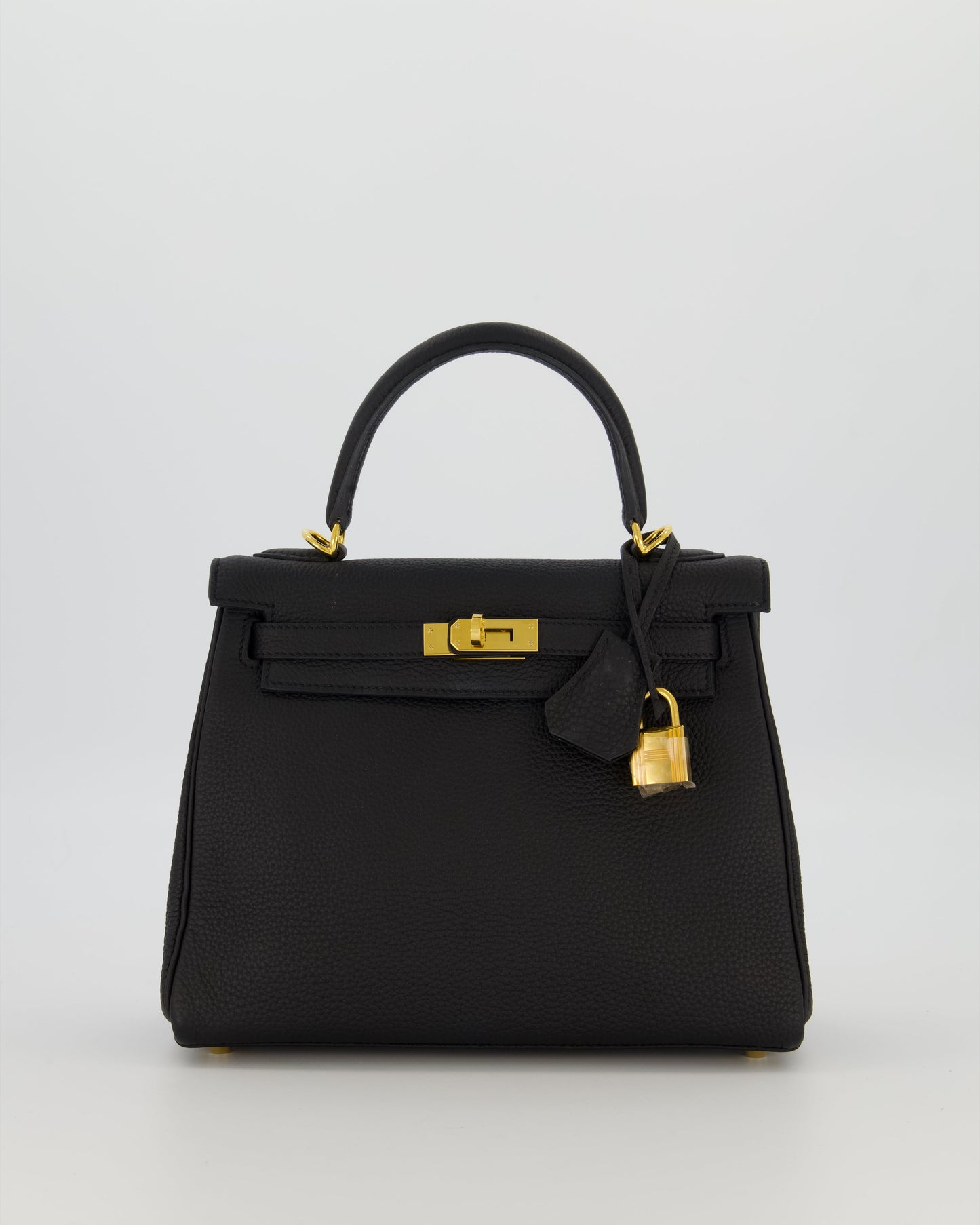 Hermès Kelly 25 Retourne Bag in Noir Togo Leather with Gold Hardware