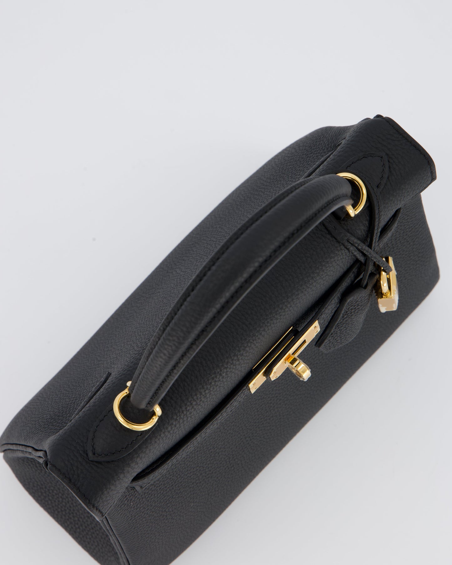 Hermès Kelly 25 Retourne Bag in Noir Togo Leather and Gold Hardware
