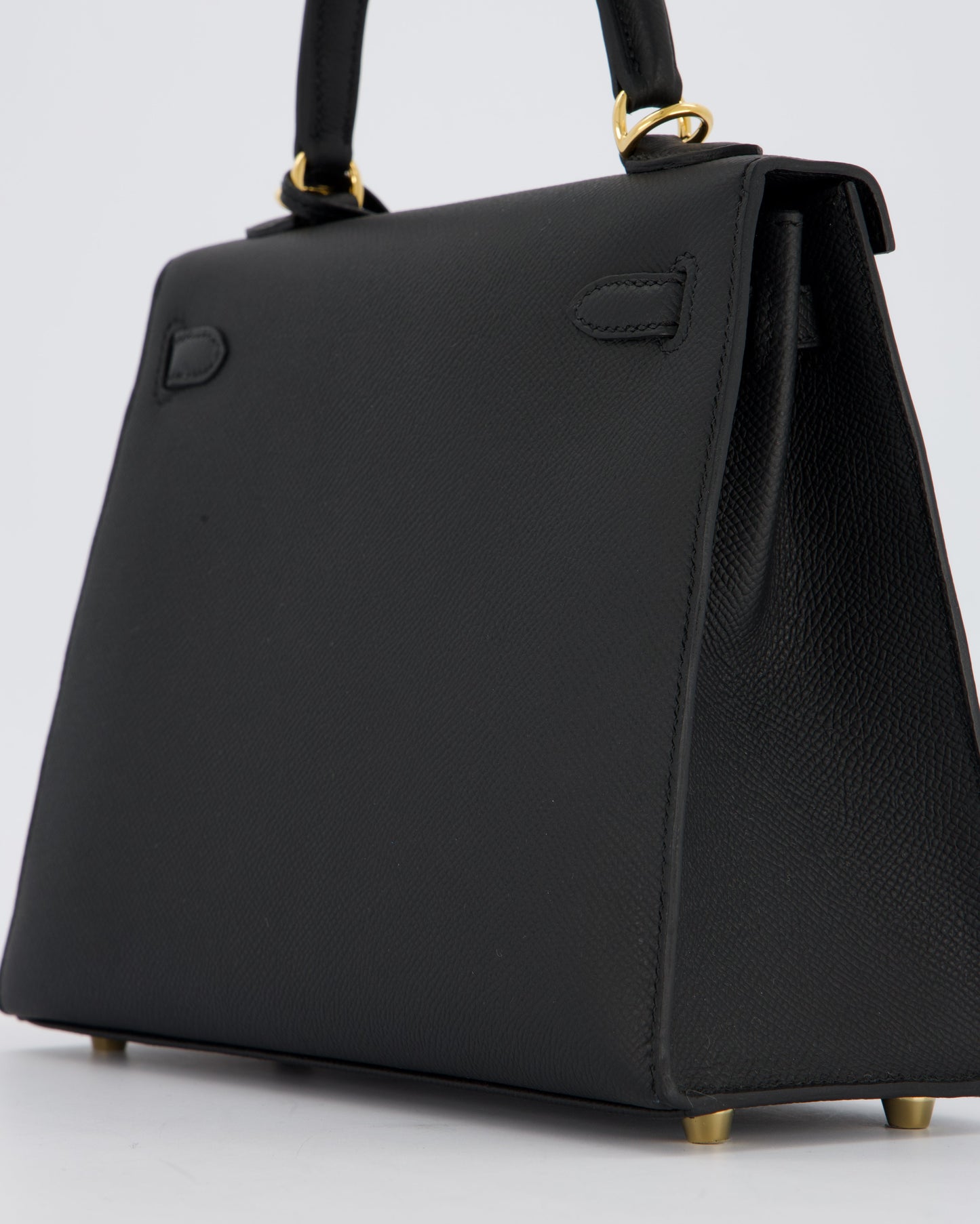 *HOT* Hermès Kelly 25 Sellier Bag in Noir Epsom Leather with Gold Hardware