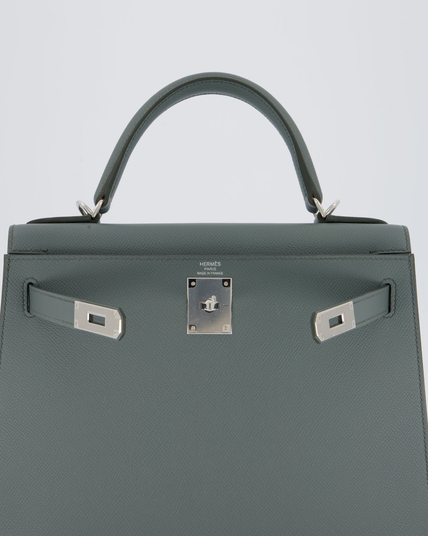 Hermès Kelly 28 Sellier Bag in Vert Amande Epsom Leather with Palladium Hardware