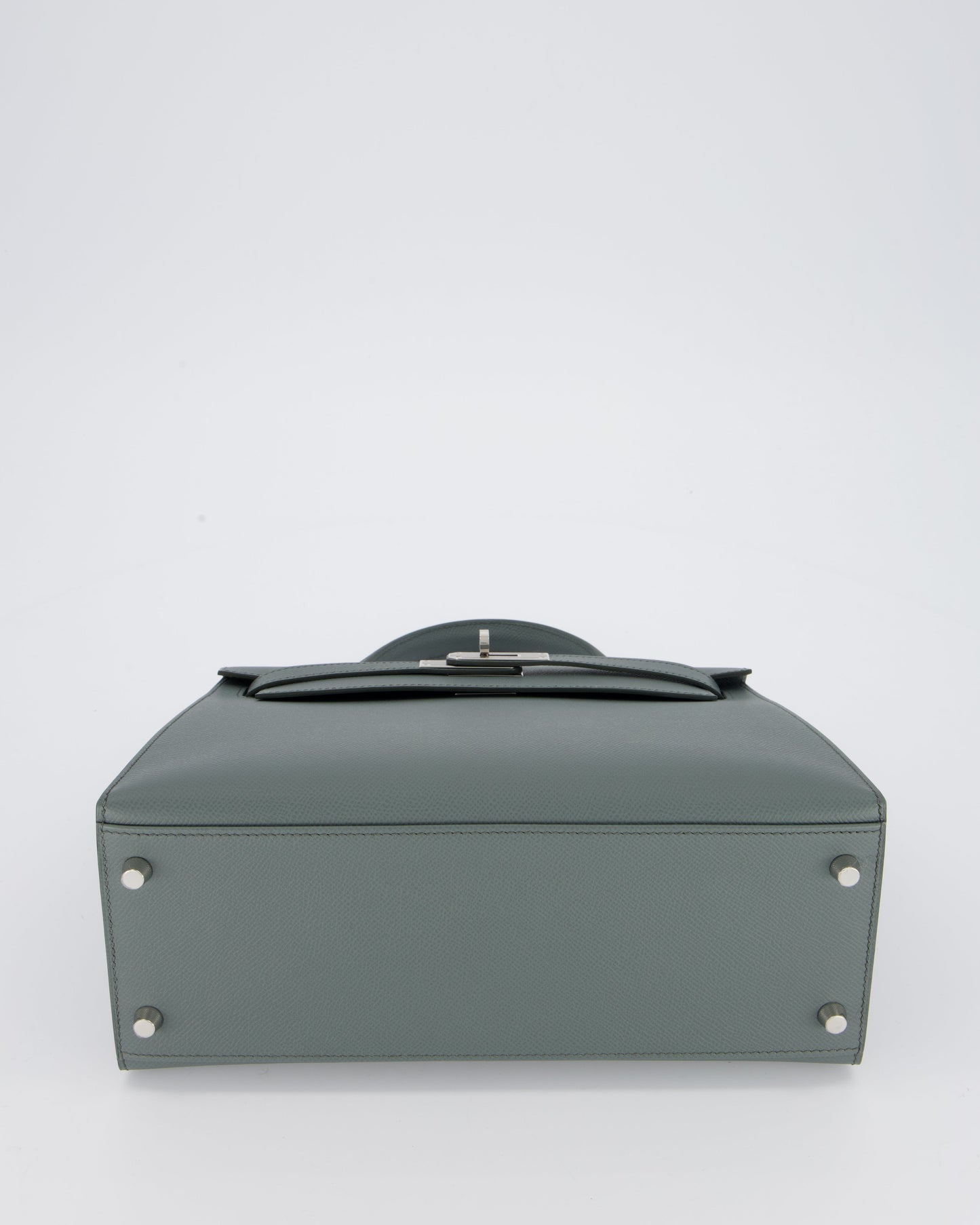 Hermès Kelly 28 Sellier Bag in Vert Amande Epsom Leather with Palladium Hardware