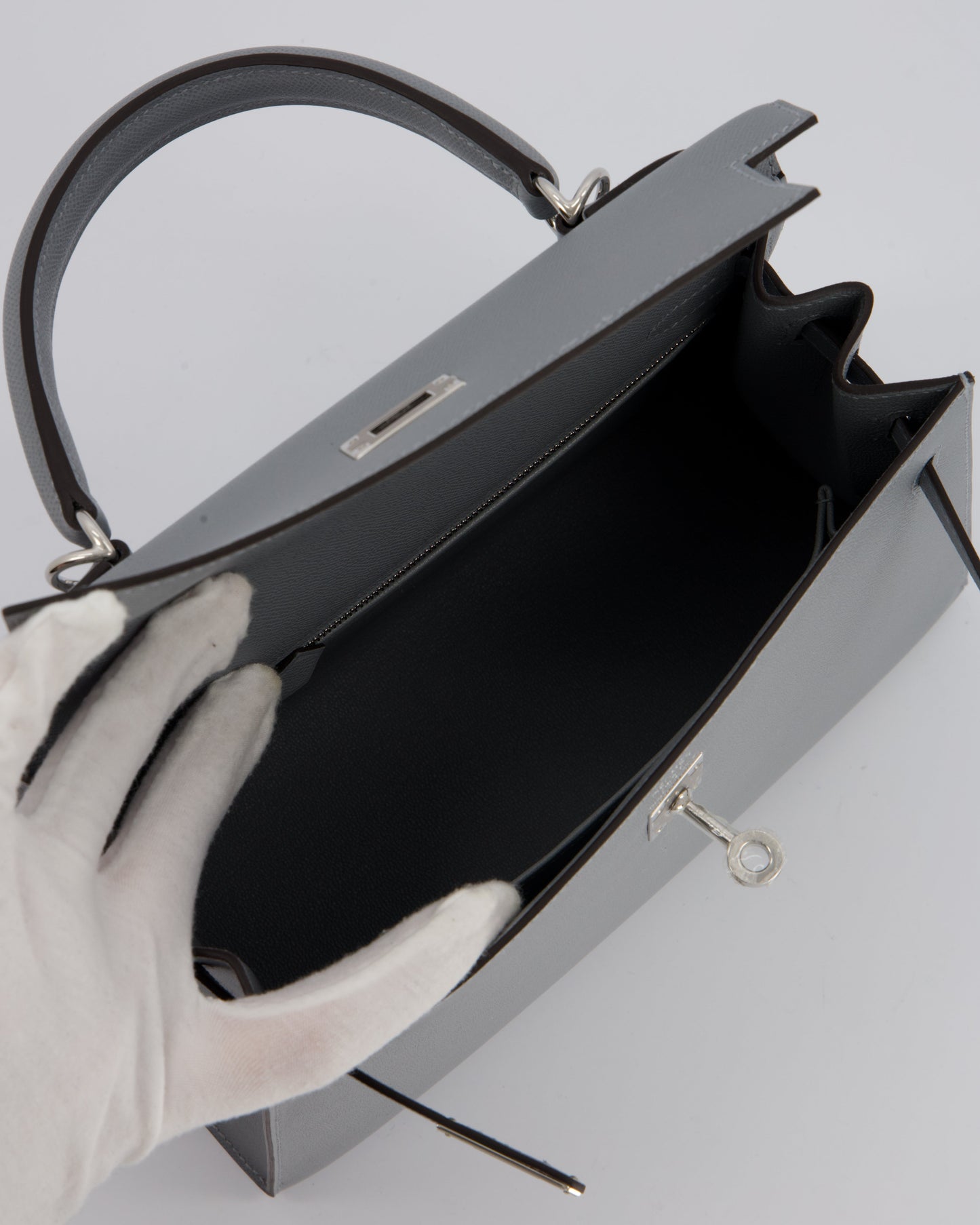 Hermès Kelly 25 Sellier Bag in Gris Pantin Epsom Leather with Palladium Hardware