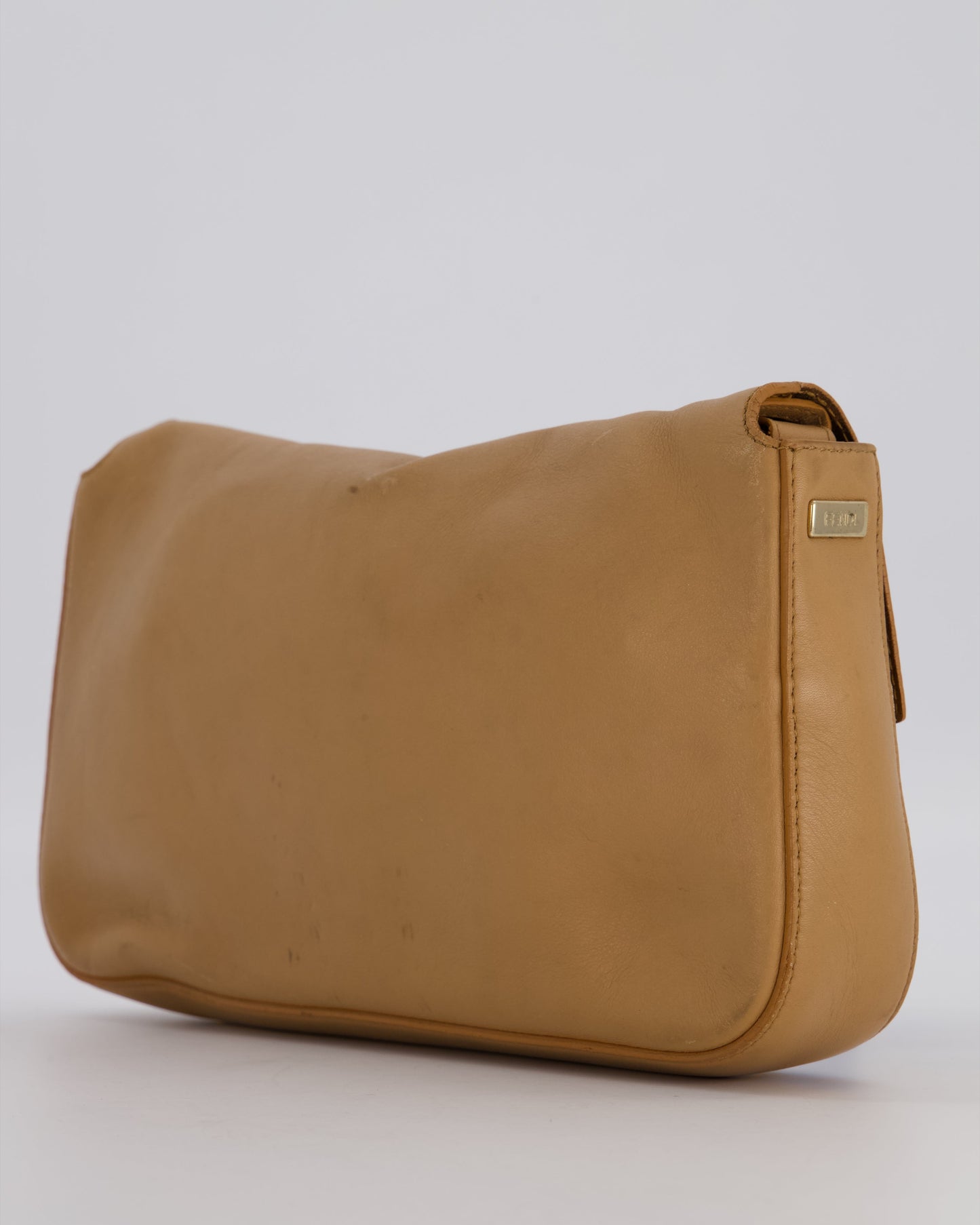 Fendi Vintage Baguette Bag in Beige Lambskin Leather with Gold Studded Hardware