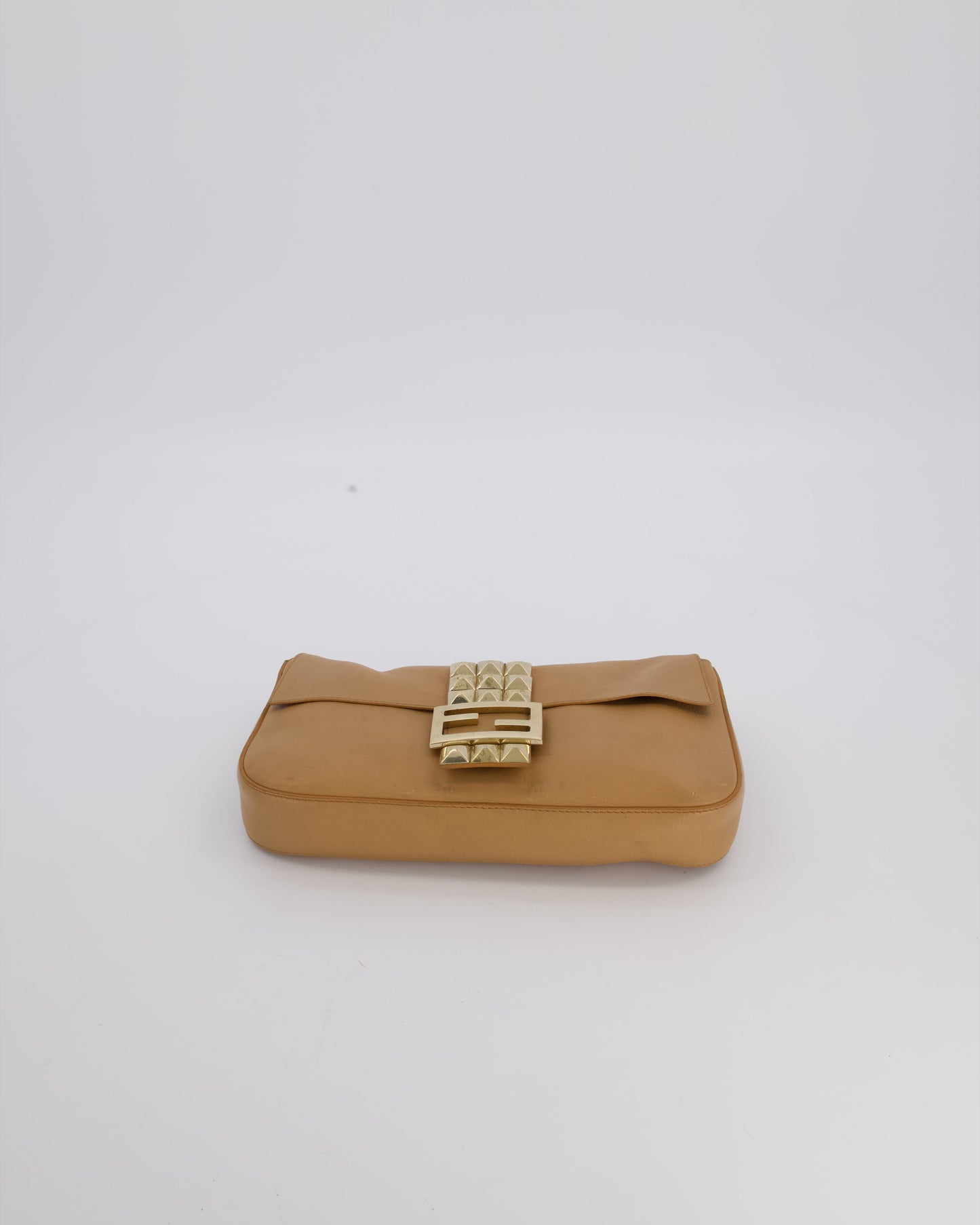Fendi Vintage Baguette Bag in Beige Lambskin Leather with Gold Studded Hardware