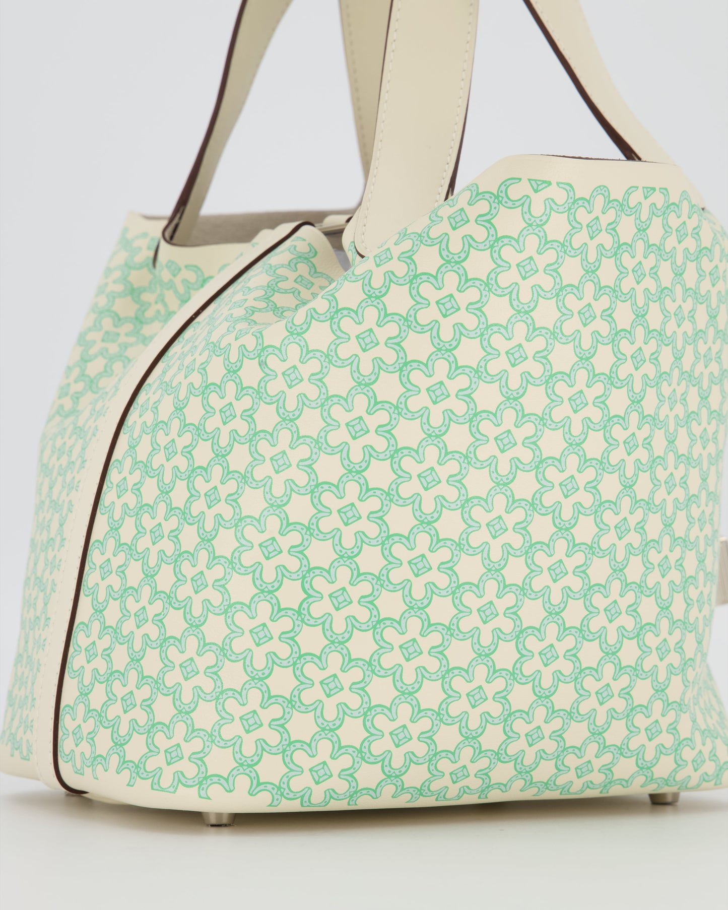 Hermès Picotin 18 Lucky Daisy Bag in Nata Swift Leather with Palladium Hardware
