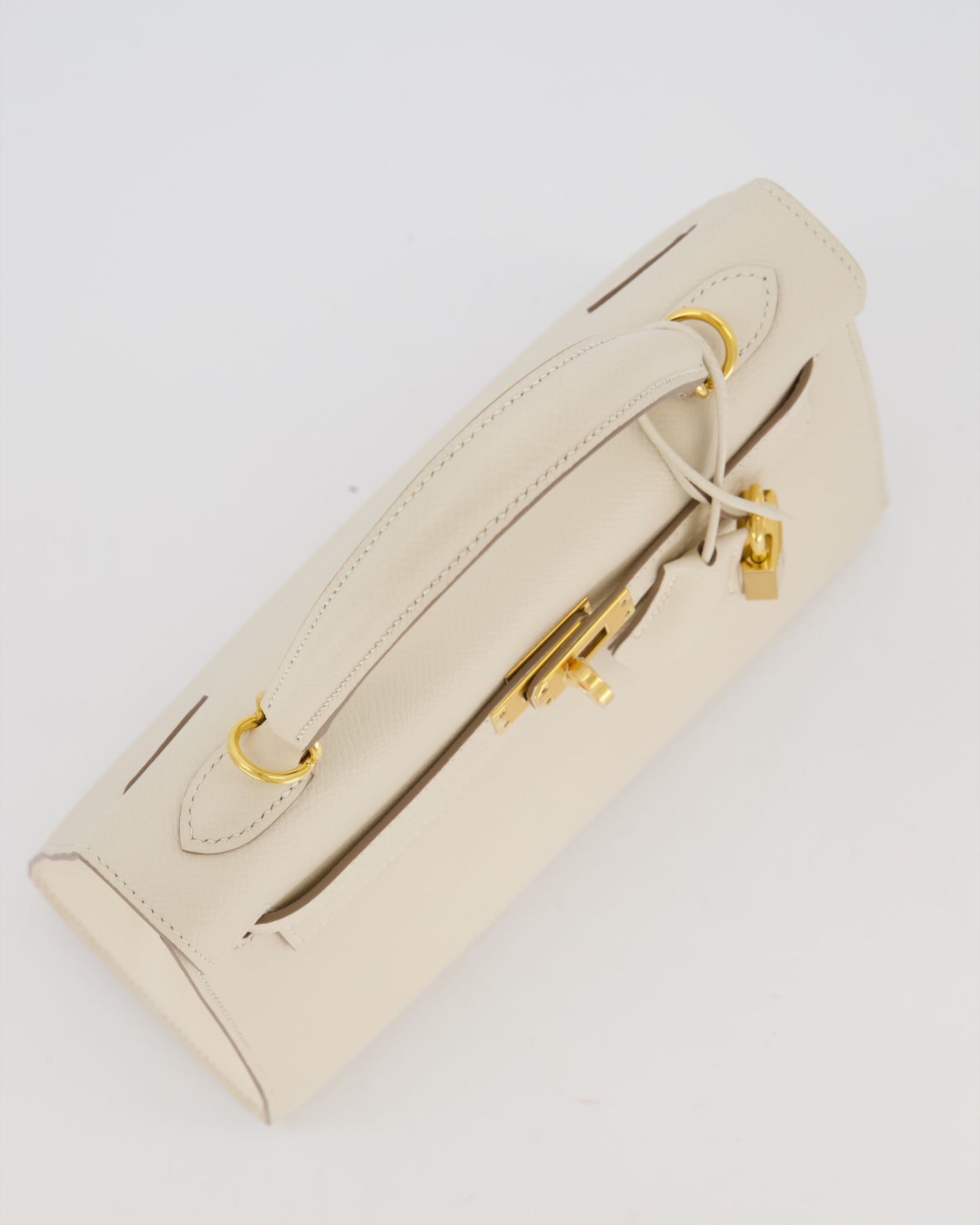 Hermès Kelly 25 Sellier Bag in Craie Epsom Leather and Gold Hardware