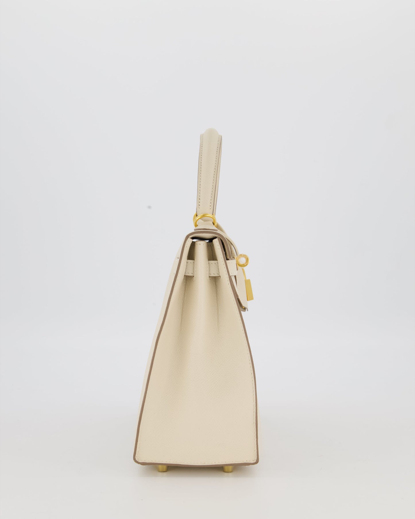 Hermès Kelly 25 Sellier Bag in Craie Epsom Leather and Gold Hardware