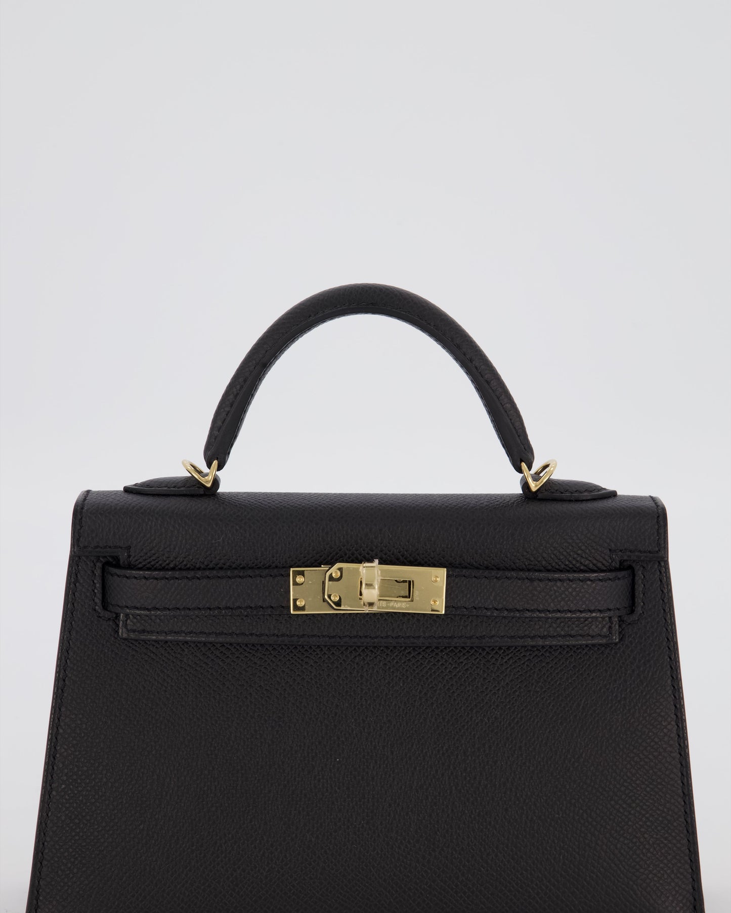 *SUPER RARE* Hermès HSS Mini Kelly II 20 Verso Bag in Noir Epsom Leather with Permabrass Hardware and Nata Interior