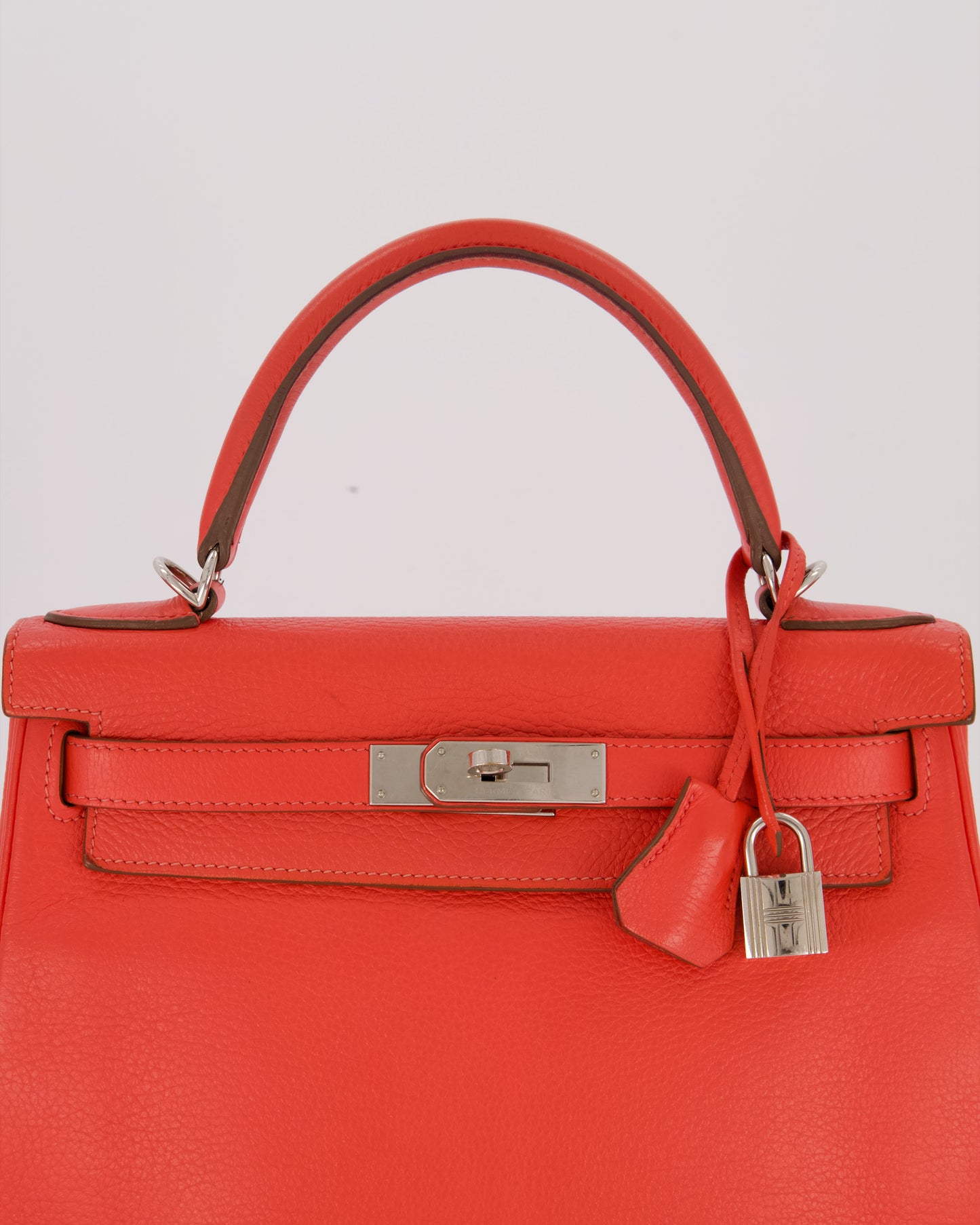 *FIRE PRICE* Hermès Kelly 28 Retourne Bag in Rose Jaipur Togo Leather with Palladium Hardware