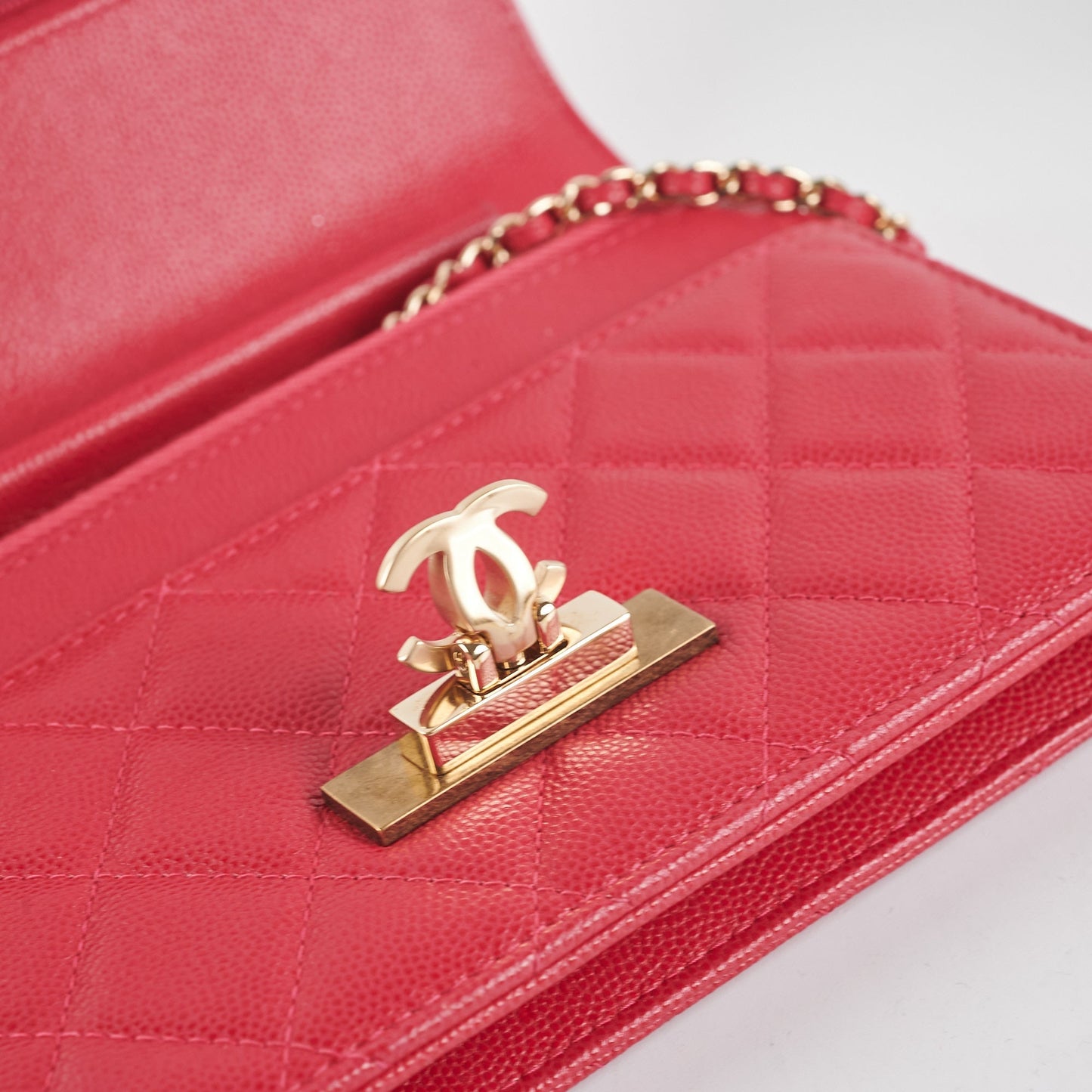 Chanel Caviar Wallet on Chain Pink