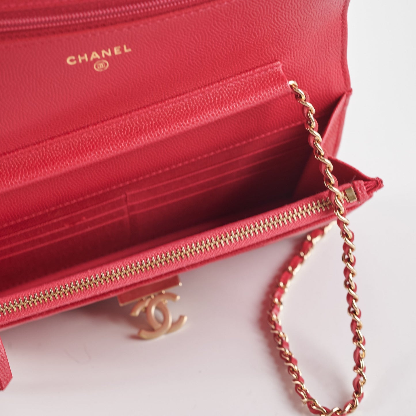 Chanel Caviar Wallet on Chain Pink
