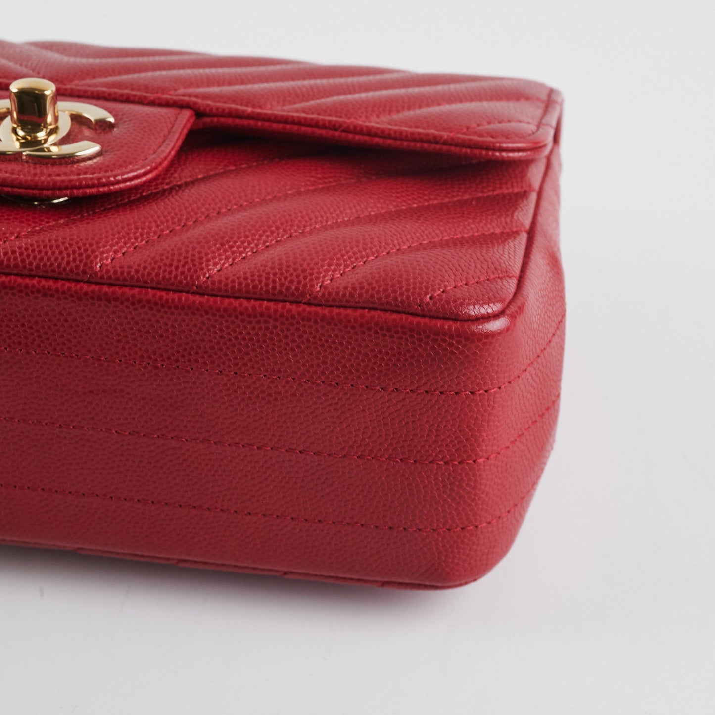 Chanel 18B Chevron Rectangular Mini Red