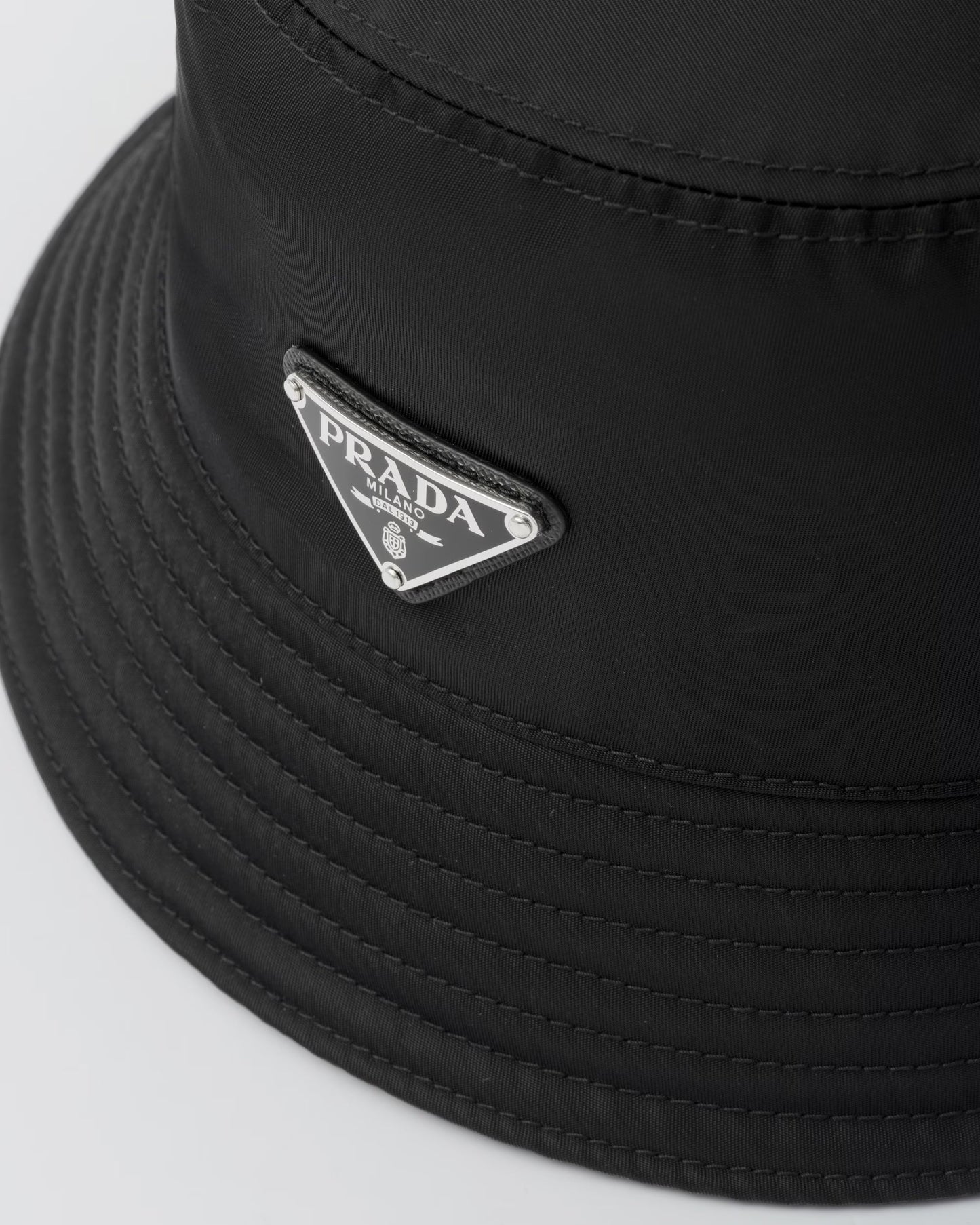 PRADA RE-NYLON BUCKET HAT