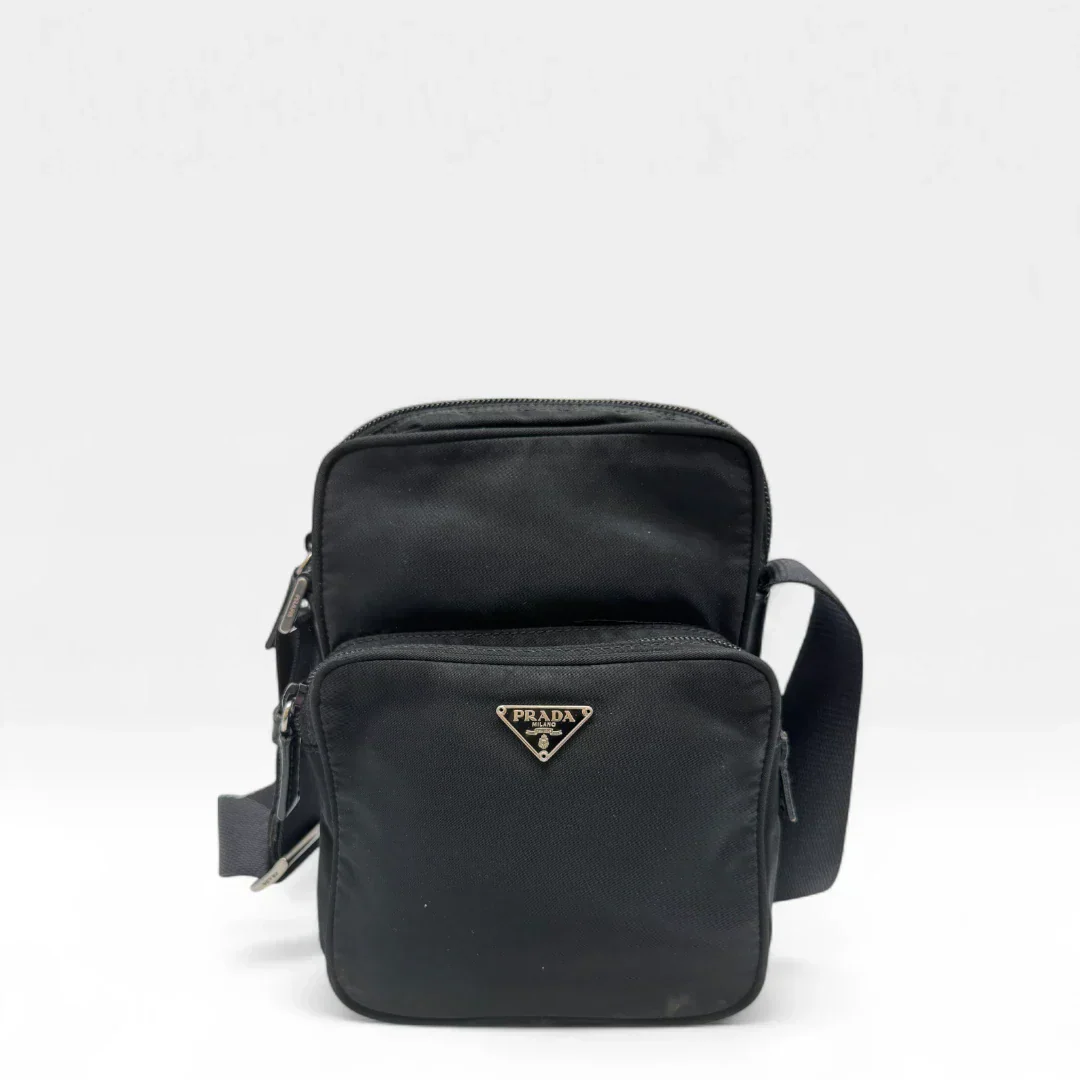 Prada shoulder bag with extra compartment