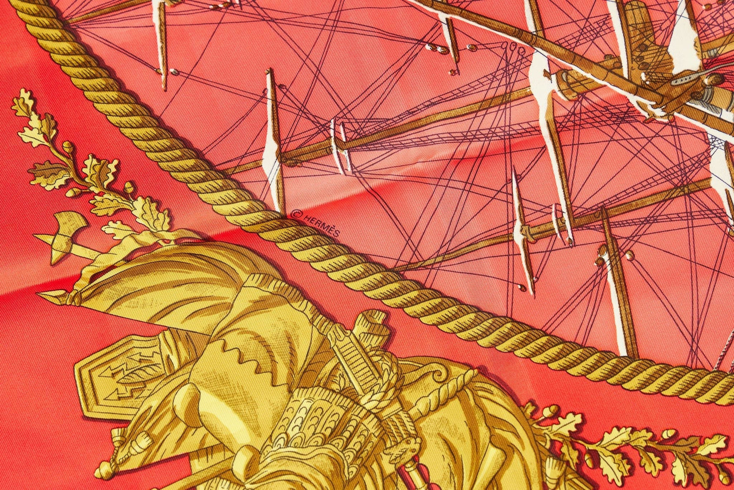 Hermes Red Marine et Cavalerie Scarf