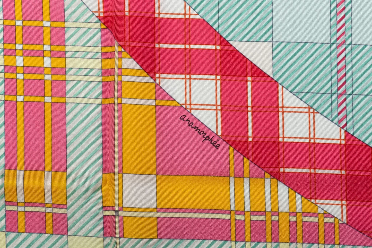 Hermes New Ex Libris a Carreaux Shawl