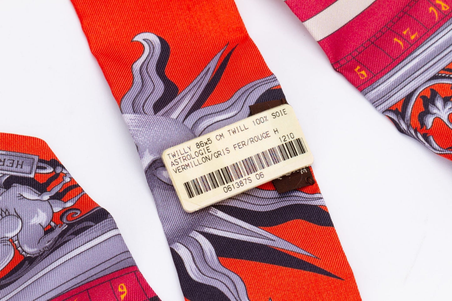 Hermes Astrologie Red Silk Twilly BNIB