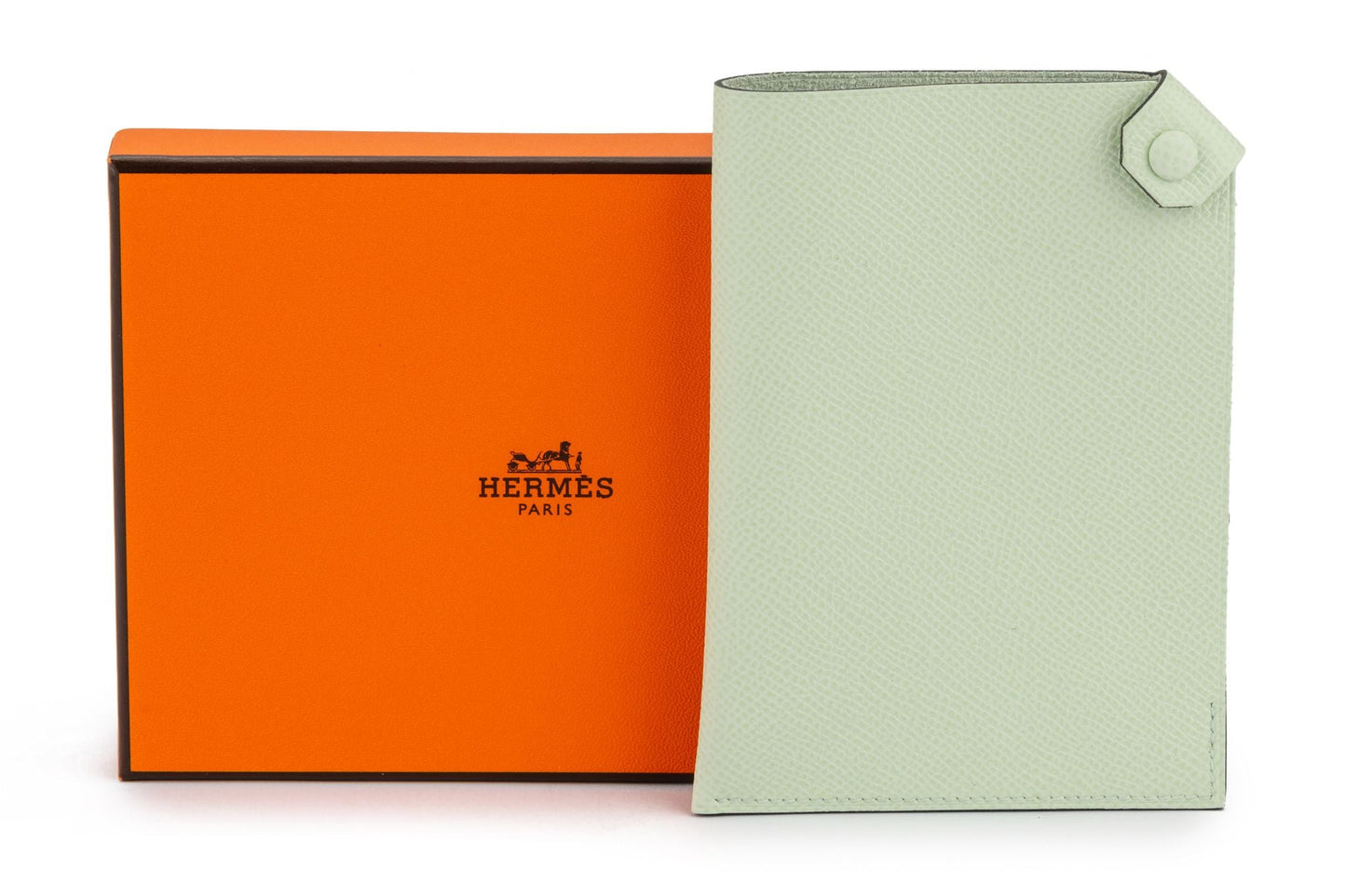 Hermes New Vert Epsom Passport Holder