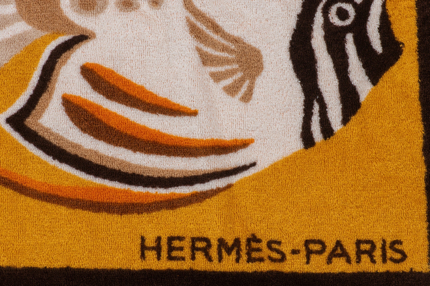 Hermes NIB Yellow Black Fish Beach Towel