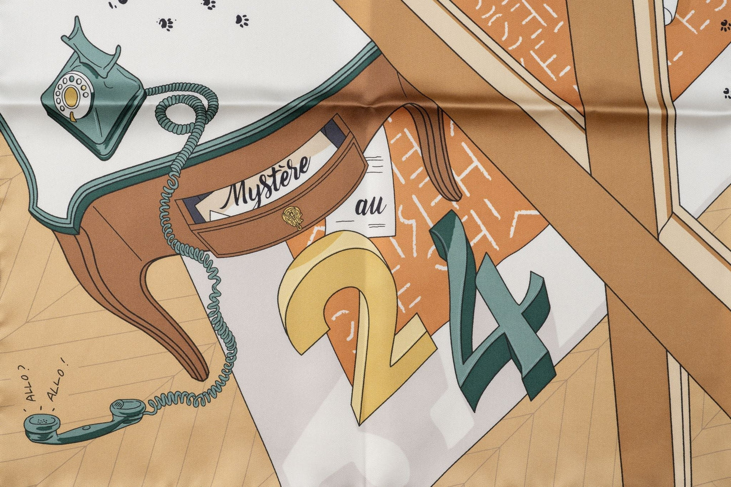 Hermes New âœMystère au 24âœ Silk Scarf