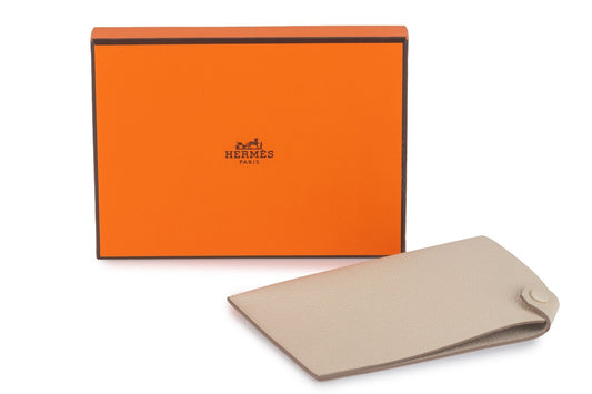 Hermes Tarmac Passport Holder NIB