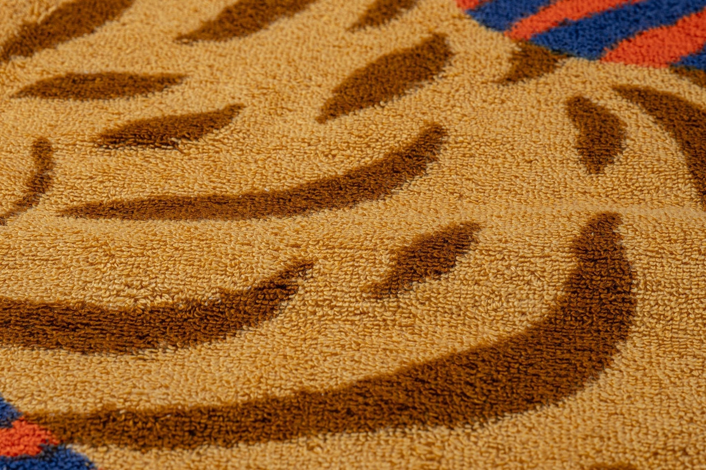 Hermes Tigre a l'Ananas Beach Towel