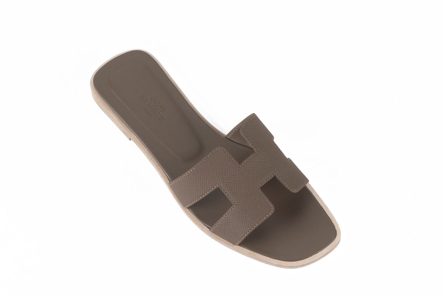 Hermes NIB Oran Sandal Etoupe 37.5