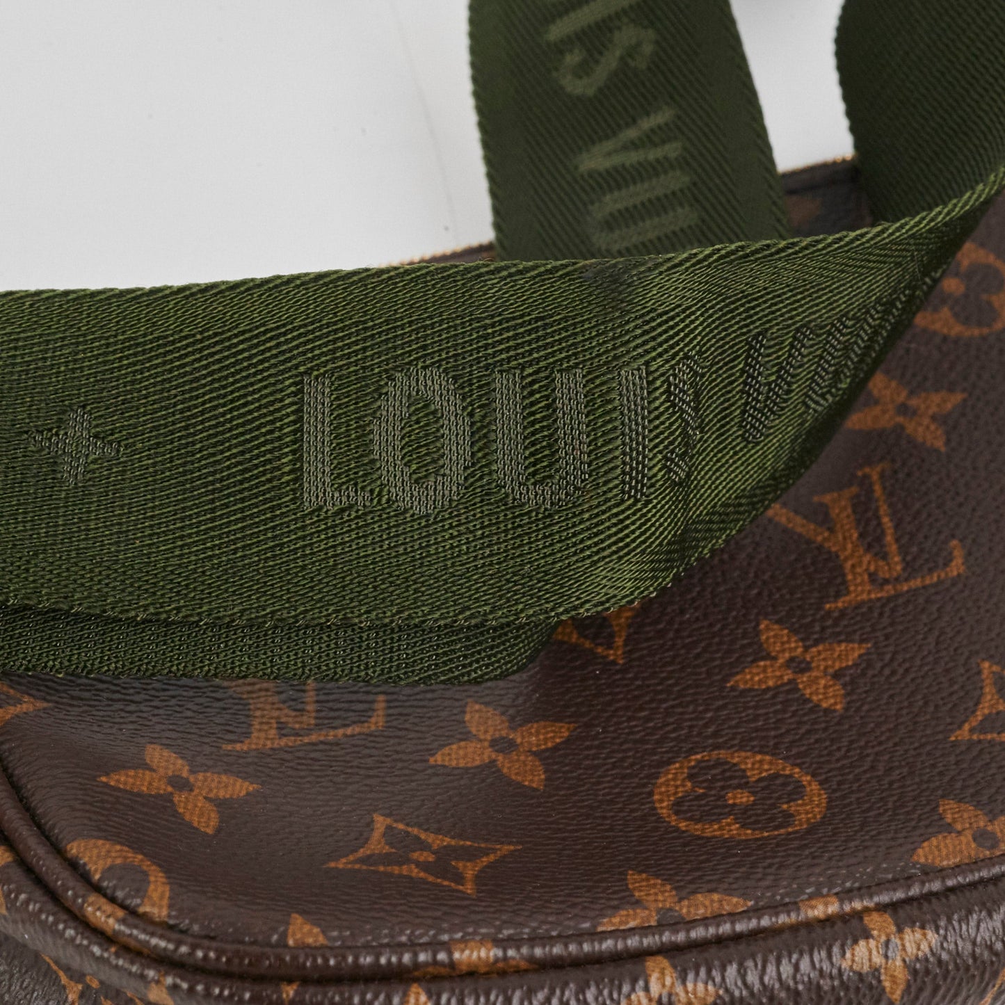 Louis Vuitton Khaki Multi Pochette Accessories Monogram