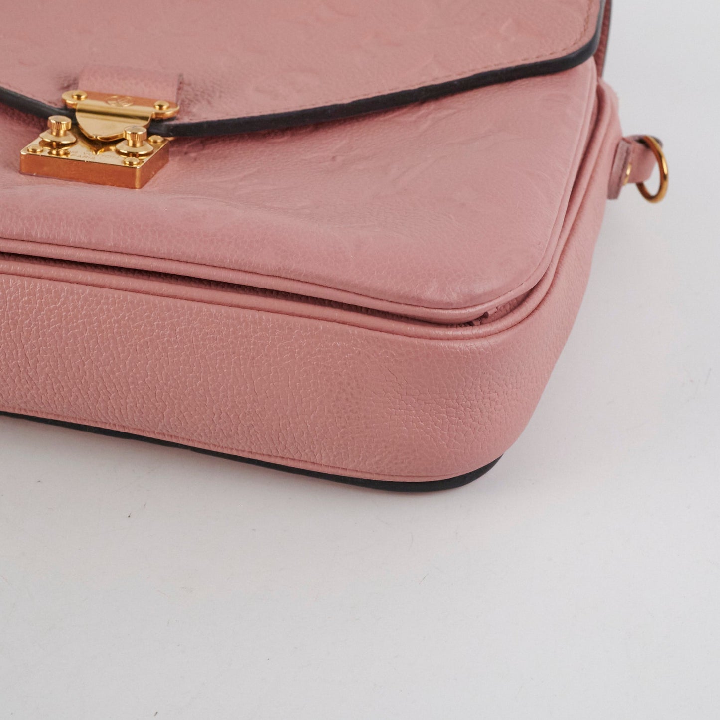 Louis Vuitton Pochette Metis Empreinte Pink