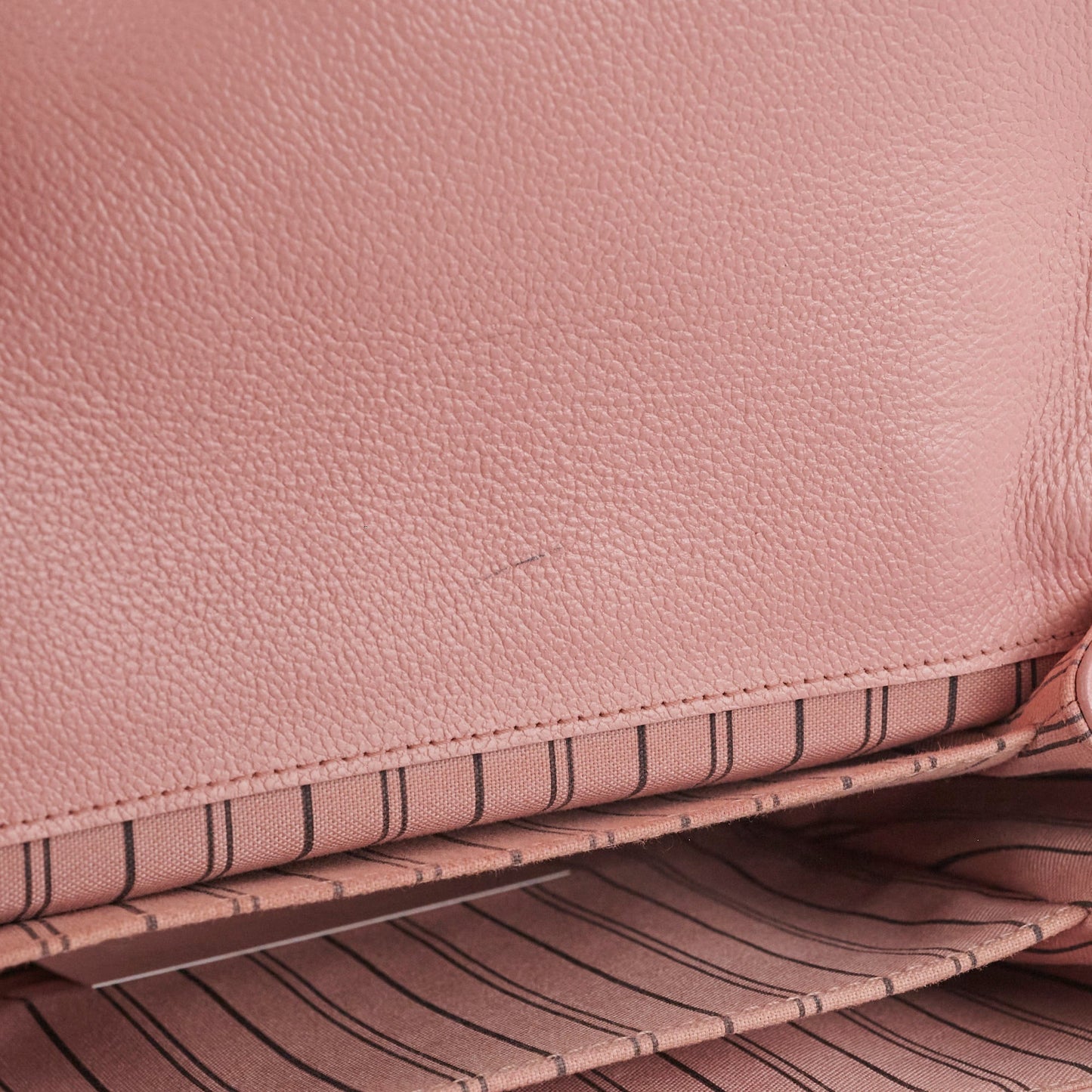 Louis Vuitton Pochette Metis Empreinte Pink