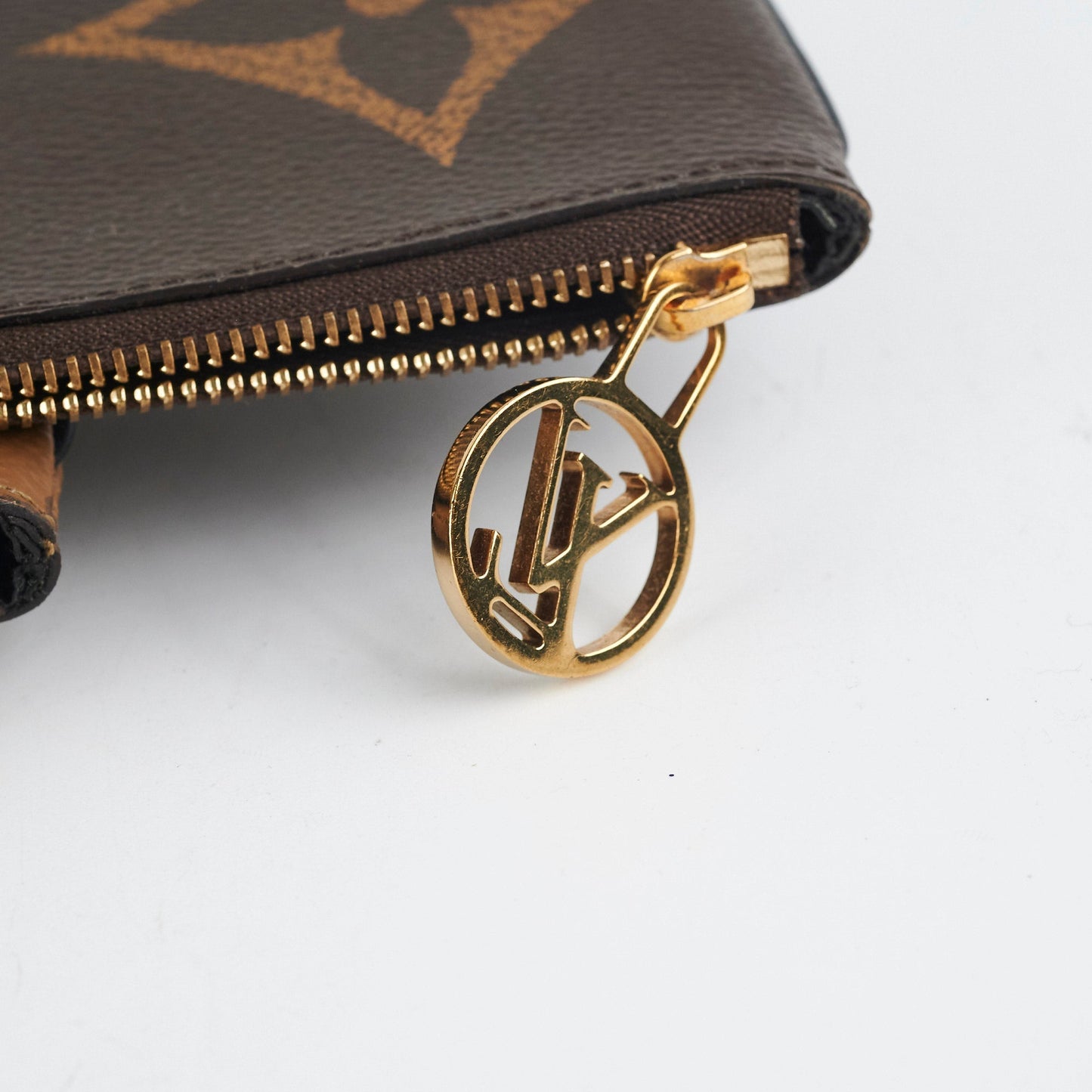 Louis Vuitton Pochette Trio Reverse Monogram