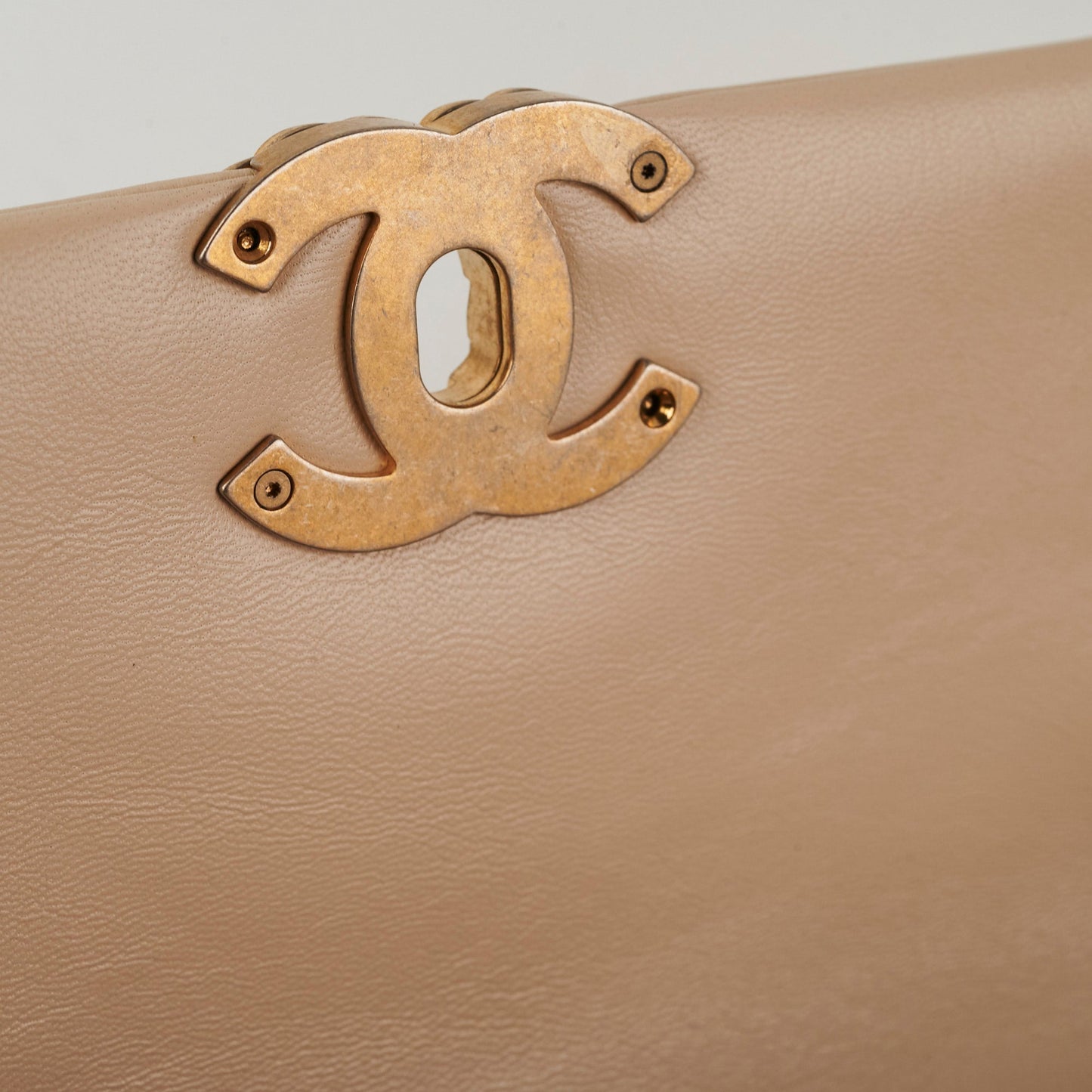 ITEM 19 - Chanel Small 19 Light Beige