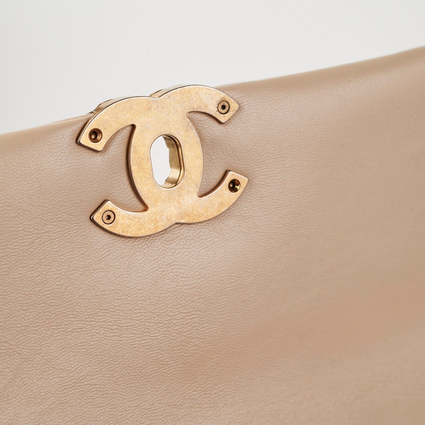 ITEM 19 - Chanel Small 19 Light Beige