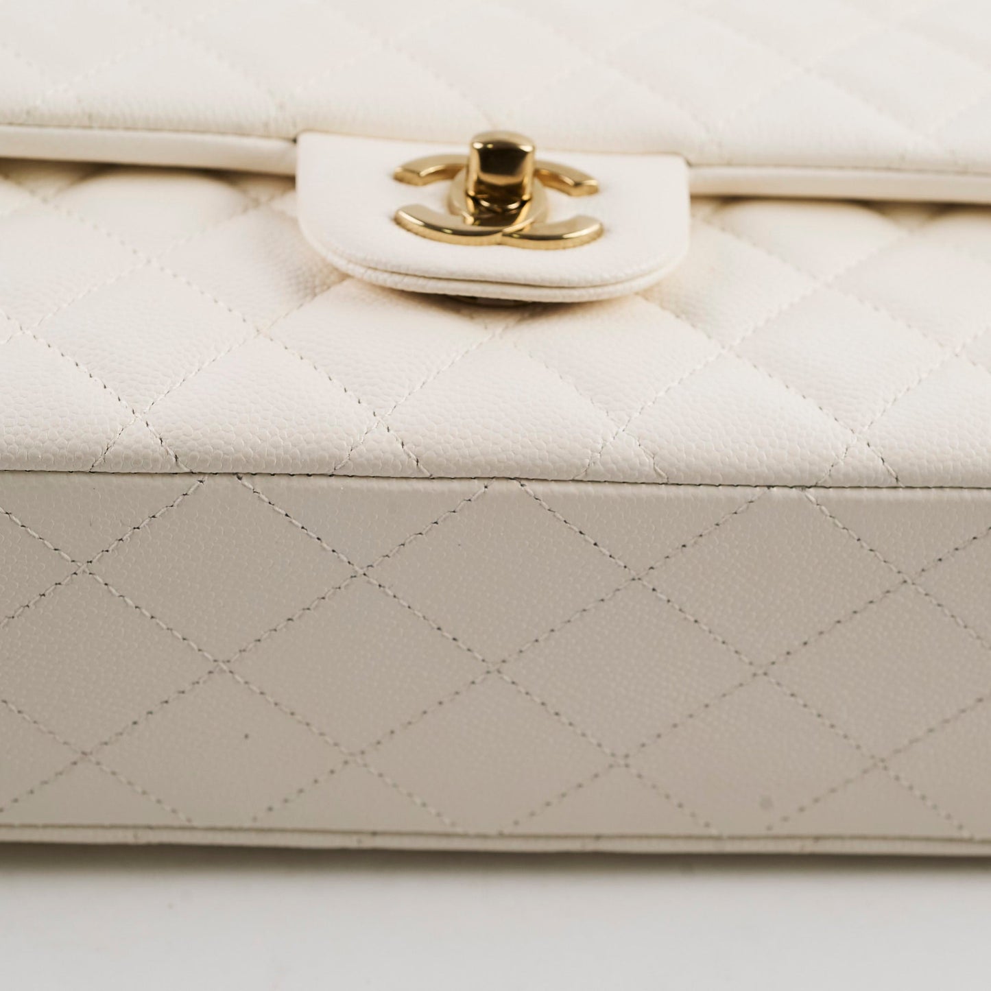 Chanel Classic Flap Medium/Large M/L Caviar White - 2023