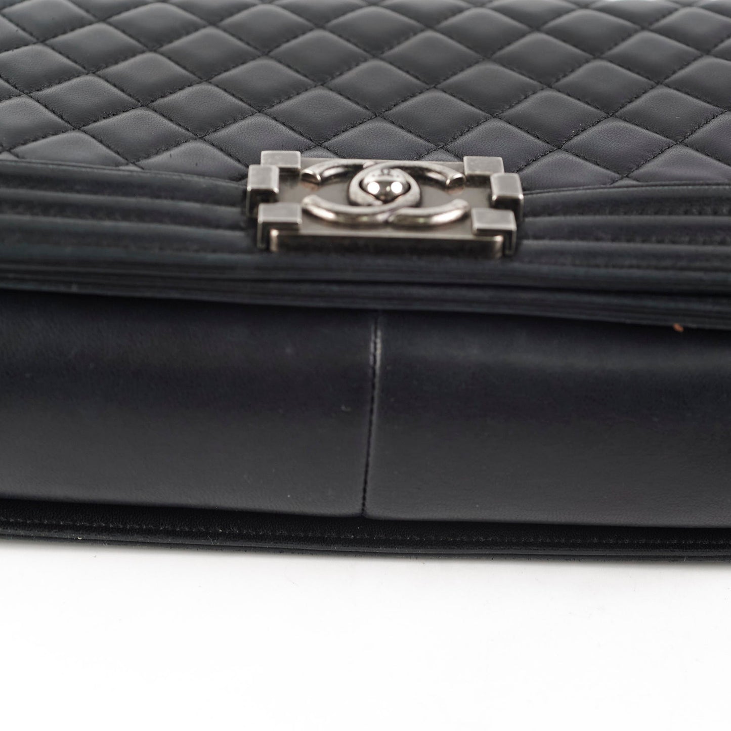 Chanel Old Medium Boy Lambskin Black