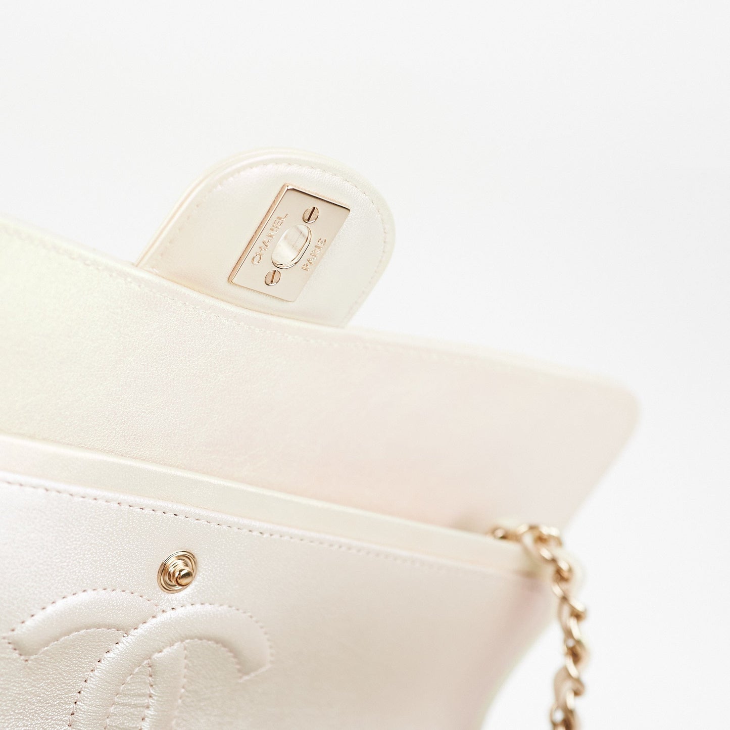 Chanel Double Flap Medium/Large Pearlescent