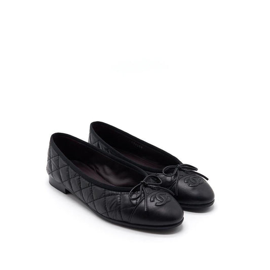 Chanel Black Quilted Suede CC Cap Toe Ballet Flats Handbag