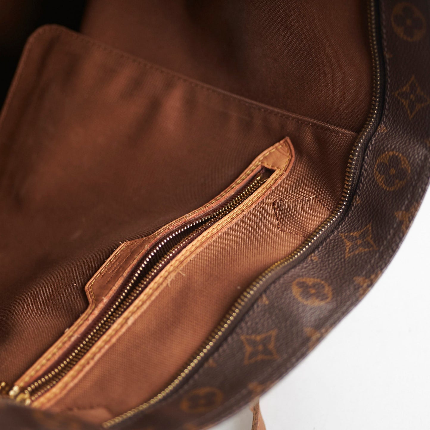 Louis Vuitton Tote Monogram
