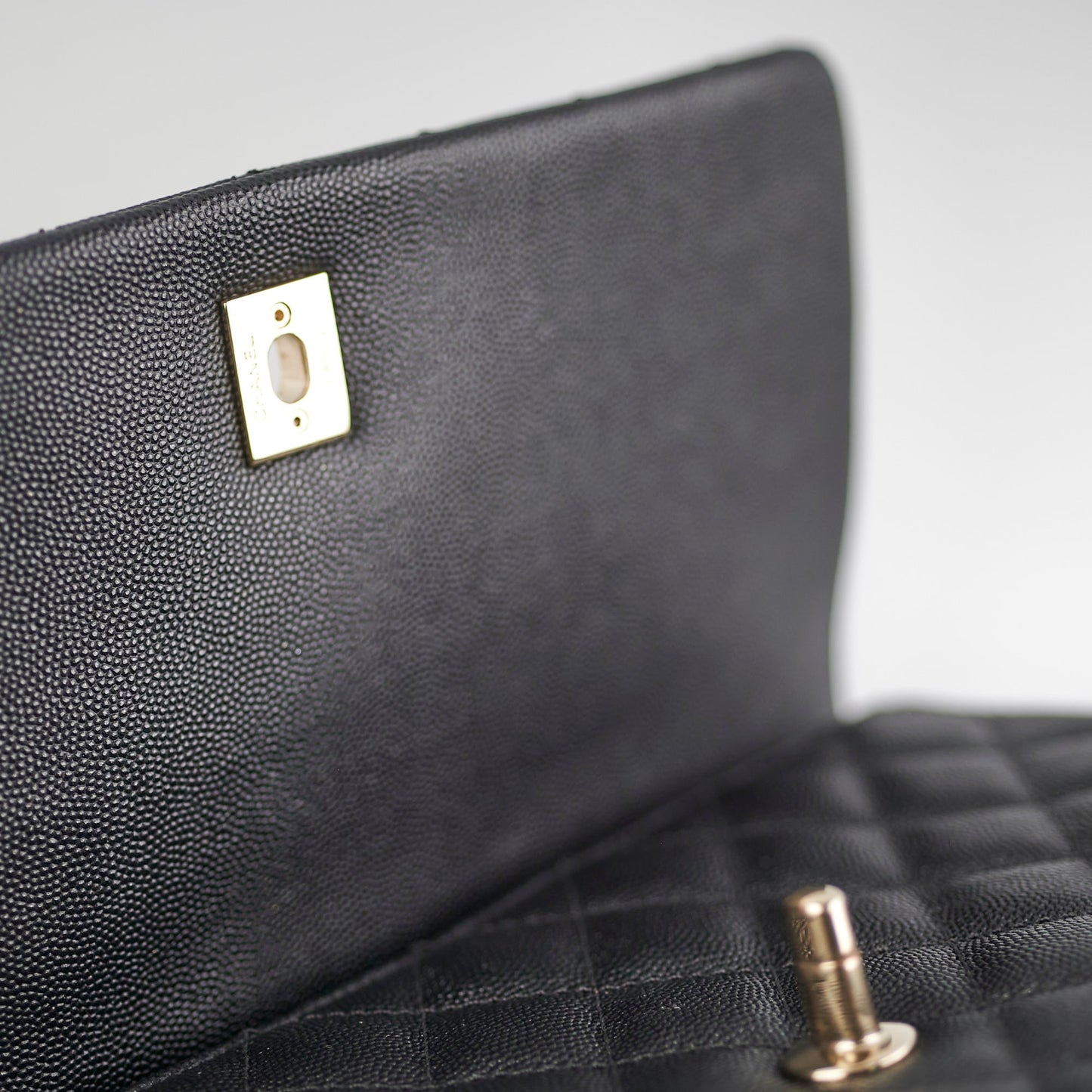 Chanel Medium Caviar Coco Handle Black